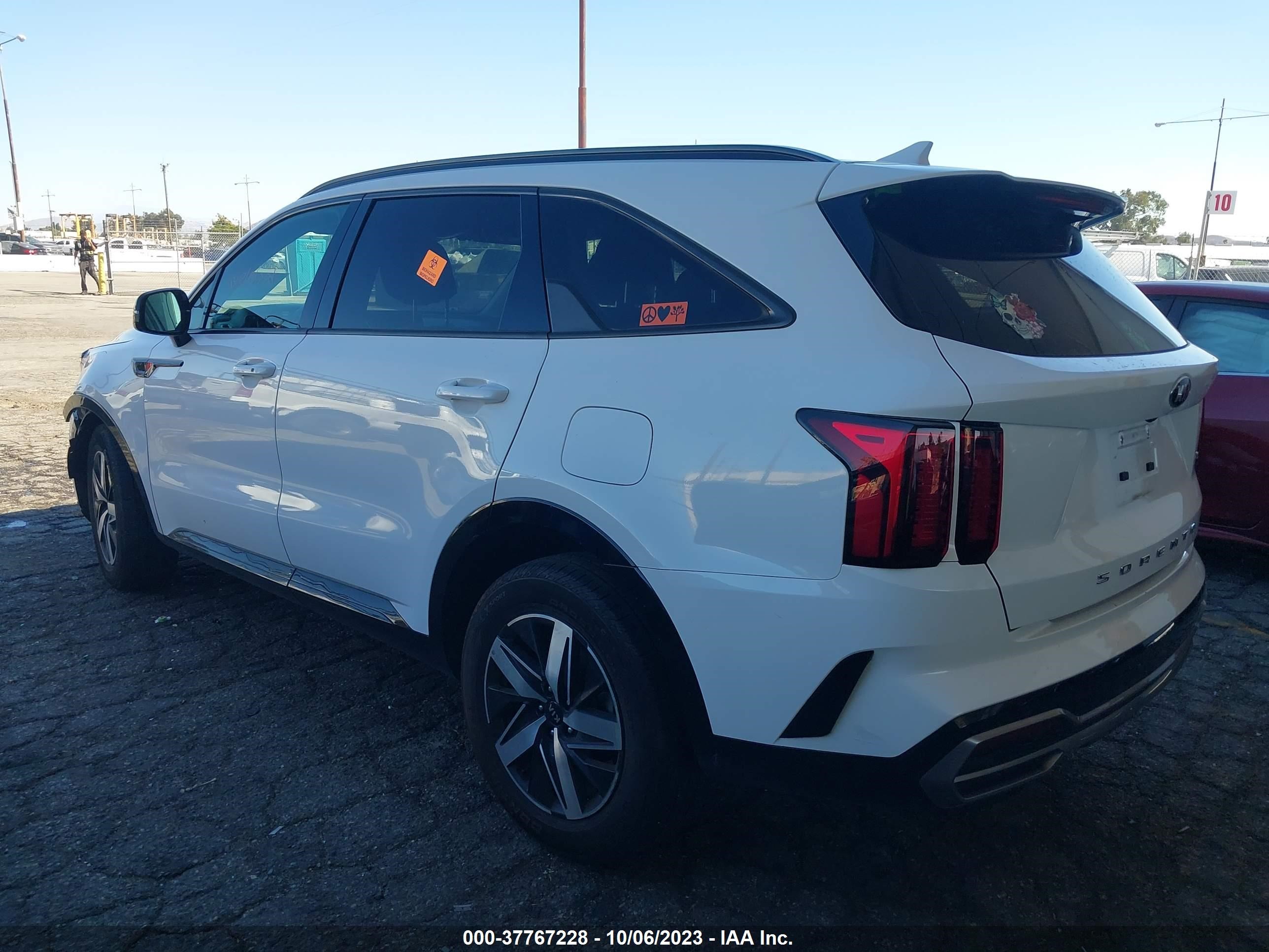 Photo 2 VIN: 5XYRL4LC6MG065558 - KIA SORENTO 