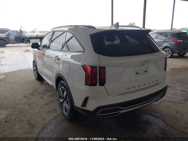 Photo 2 VIN: 5XYRL4LC9NG072330 - KIA SORENTO 