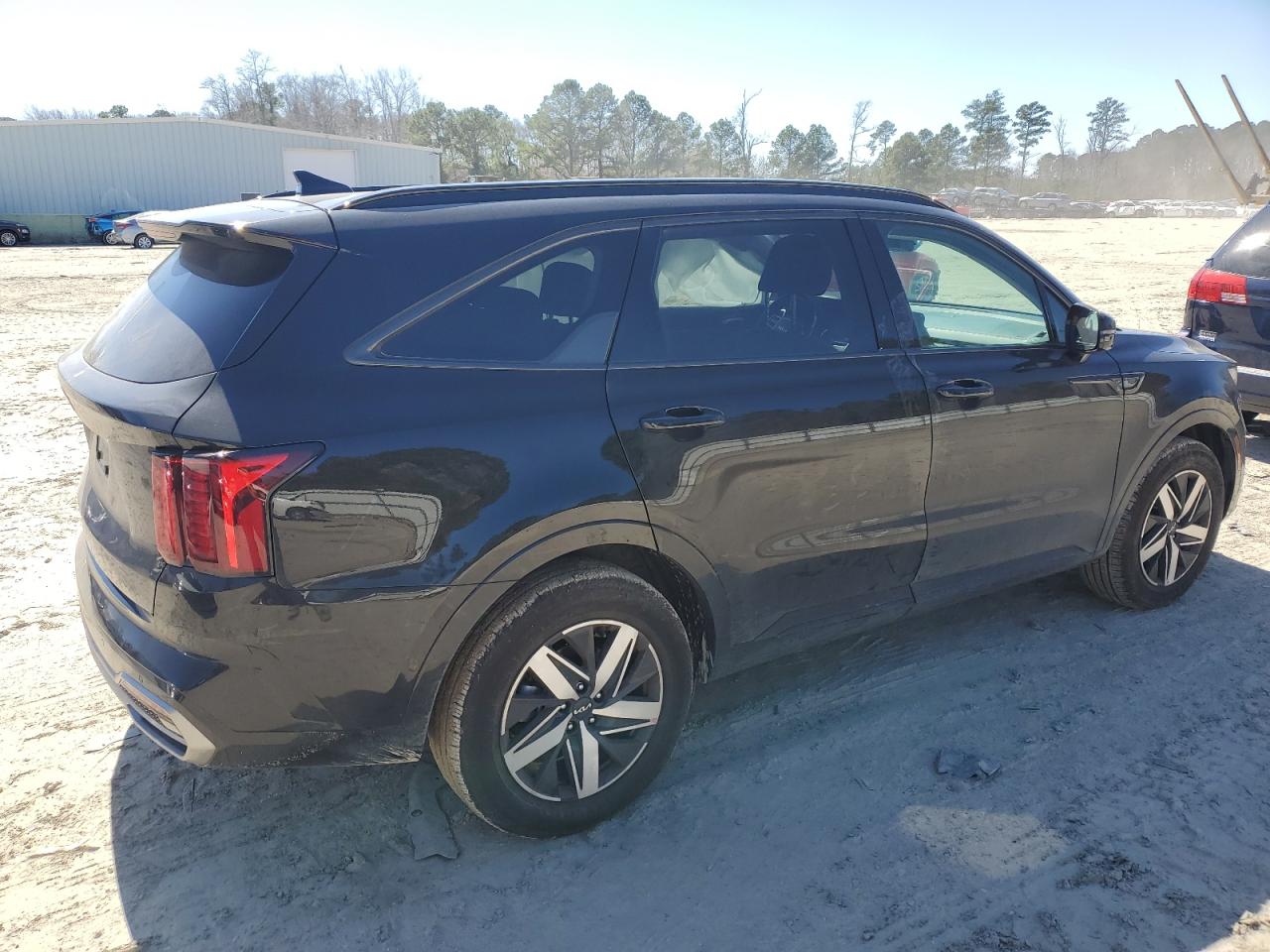 Photo 2 VIN: 5XYRL4LC9PG230023 - KIA SORENTO 