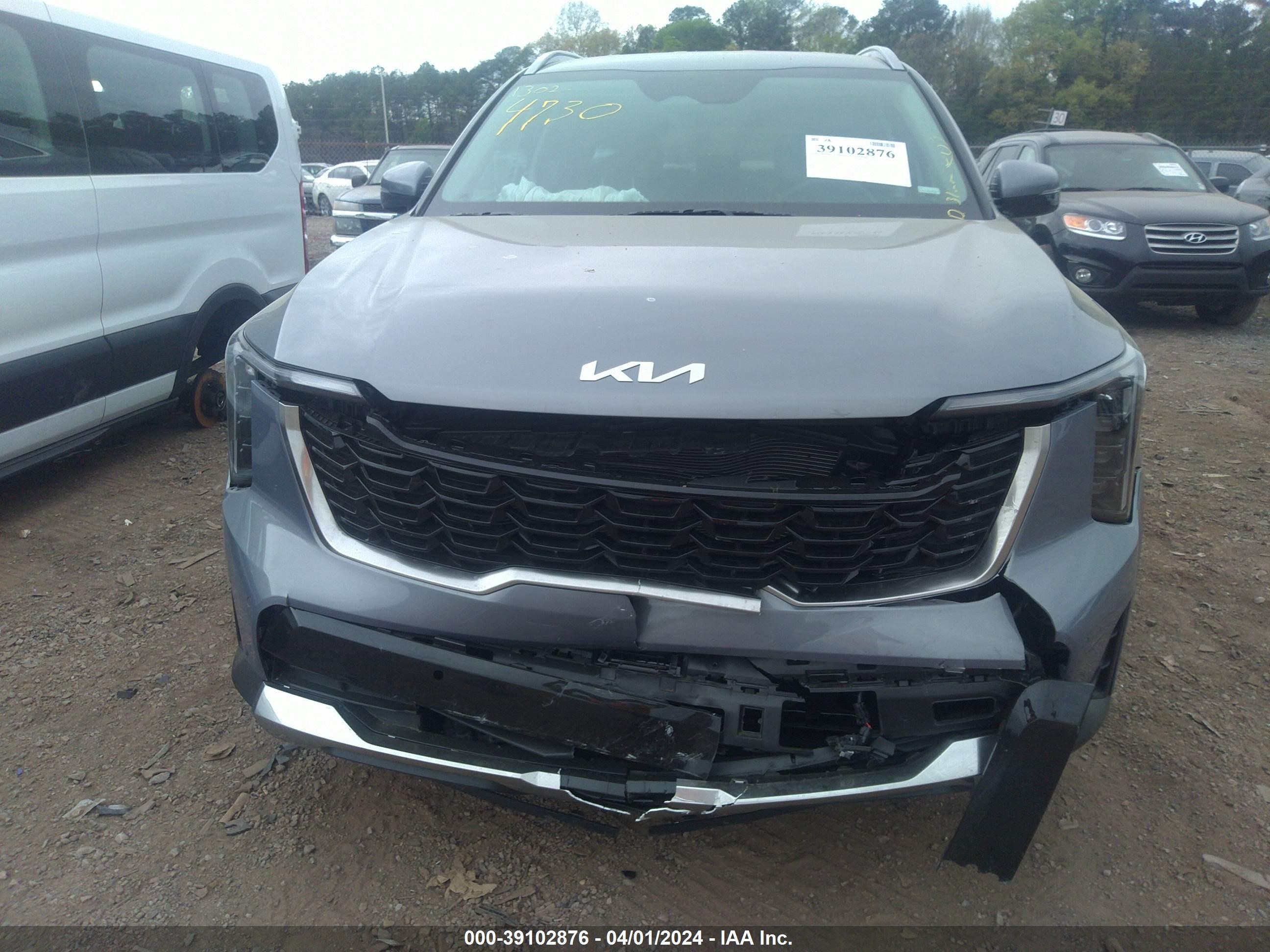 Photo 11 VIN: 5XYRLDJC6RG261302 - KIA SORENTO 