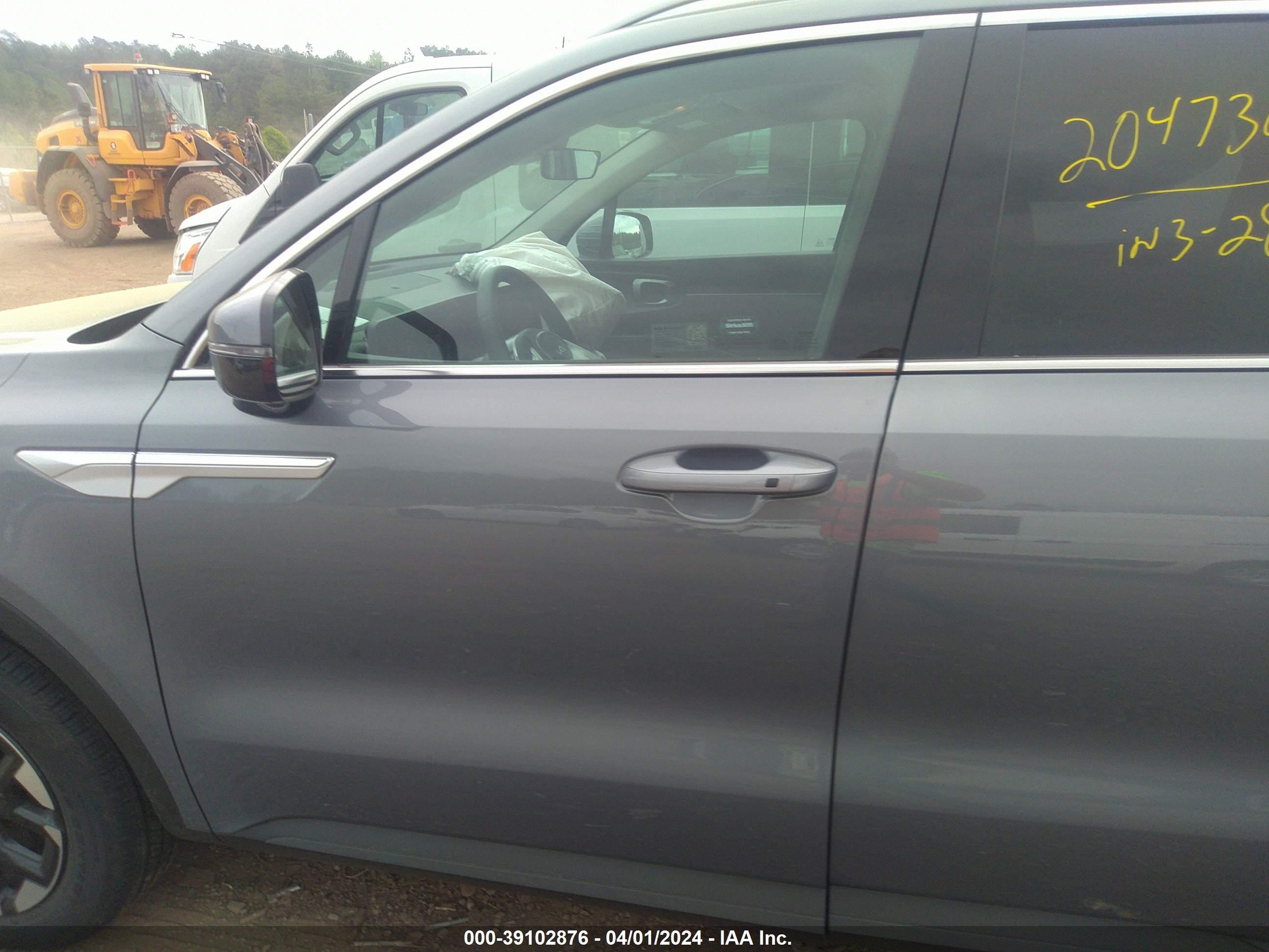 Photo 13 VIN: 5XYRLDJC6RG261302 - KIA SORENTO 