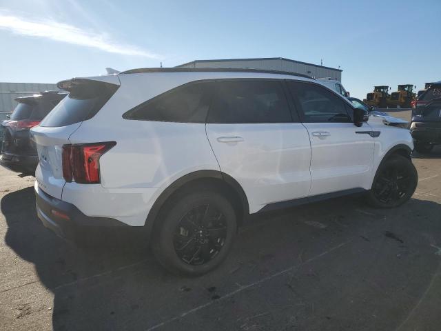 Photo 2 VIN: 5XYRLDLC0MG031101 - KIA SORENTO S 