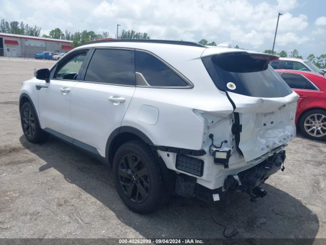 Photo 2 VIN: 5XYRLDLC8MG030049 - KIA SORENTO 