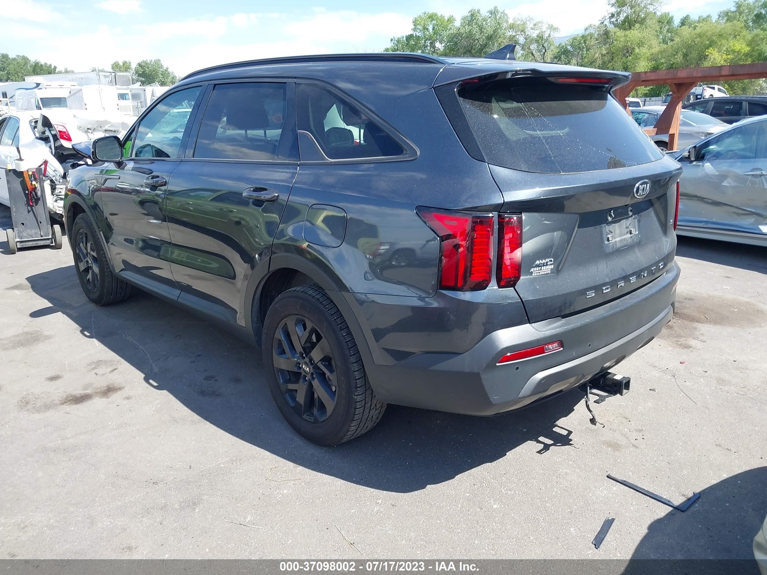 Photo 2 VIN: 5XYRLDLC9MG023398 - KIA SORENTO 