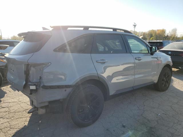 Photo 2 VIN: 5XYRLDLCXNG119638 - KIA SORENTO S 