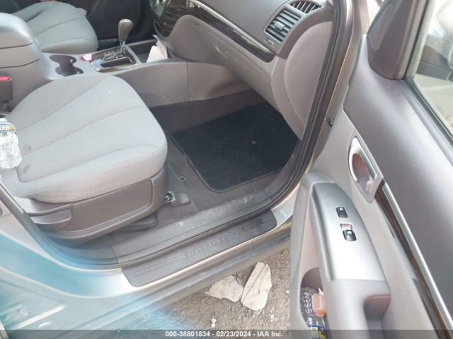 Photo 4 VIN: 5XYZG3AB0BG010996 - HYUNDAI SANTA FE 