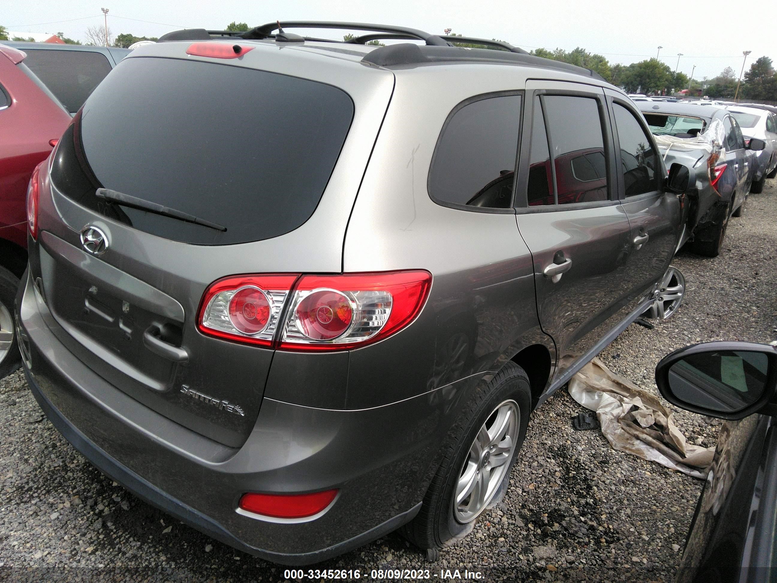 Photo 3 VIN: 5XYZG3AB2BG066079 - HYUNDAI SANTA FE 