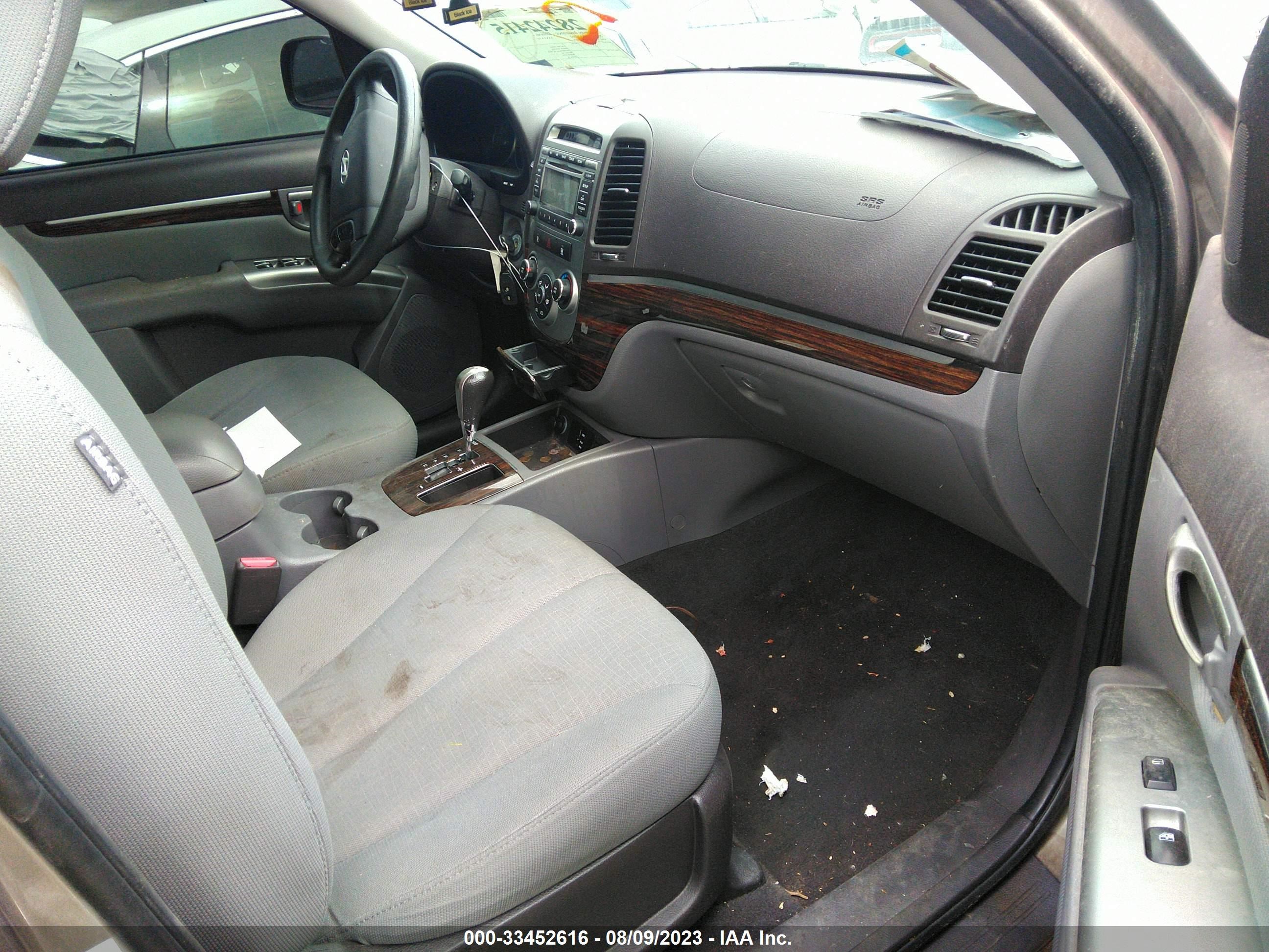 Photo 4 VIN: 5XYZG3AB2BG066079 - HYUNDAI SANTA FE 