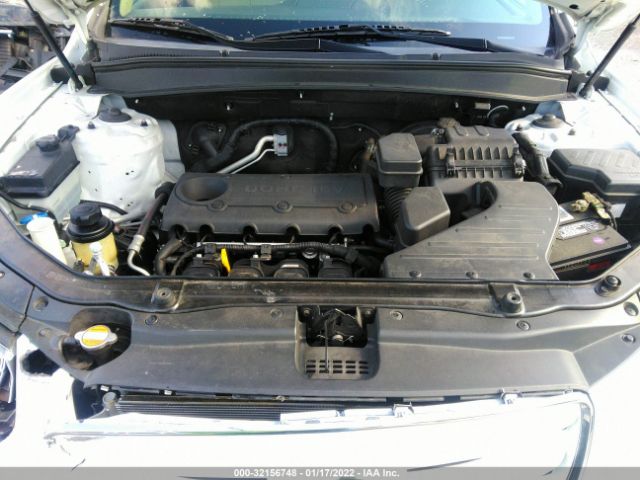 Photo 9 VIN: 5XYZG3AB3BG084090 - HYUNDAI SANTA FE 