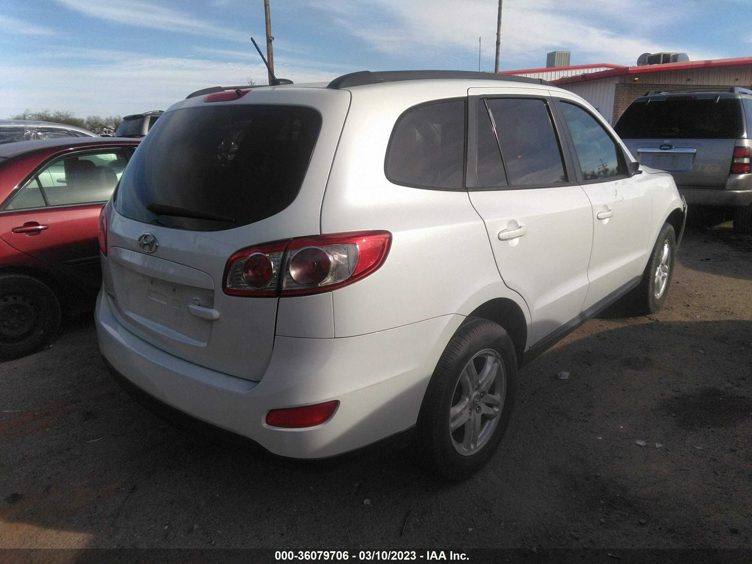 Photo 3 VIN: 5XYZG3AB4CG104235 - HYUNDAI SANTA FE 