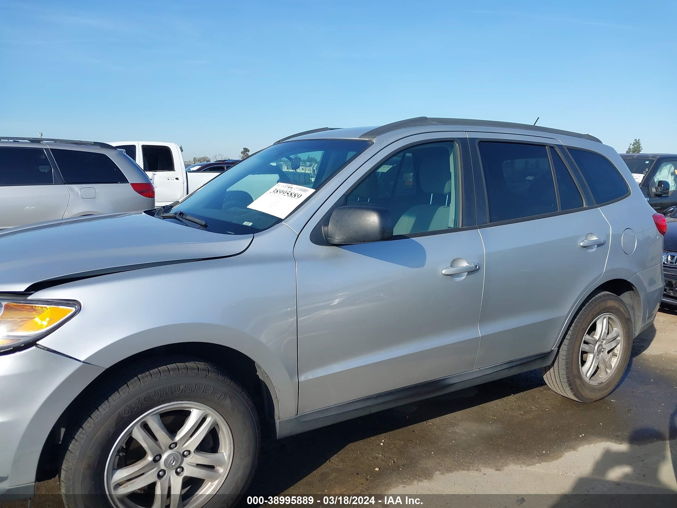 Photo 13 VIN: 5XYZG3AB5CG130102 - HYUNDAI SANTA FE 