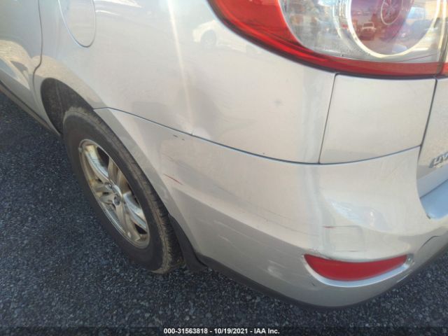 Photo 5 VIN: 5XYZG3AB8BG070959 - HYUNDAI SANTA FE 