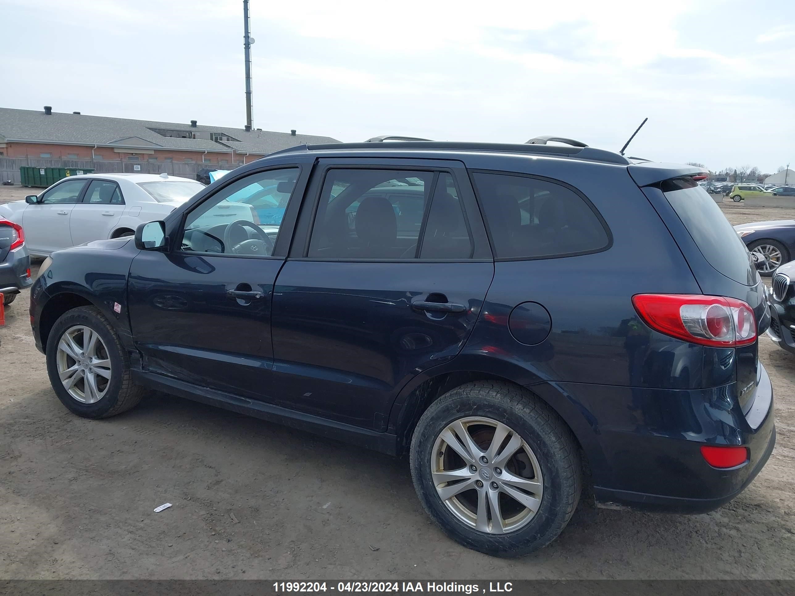 Photo 13 VIN: 5XYZG4AG5BG037984 - HYUNDAI SANTA FE 