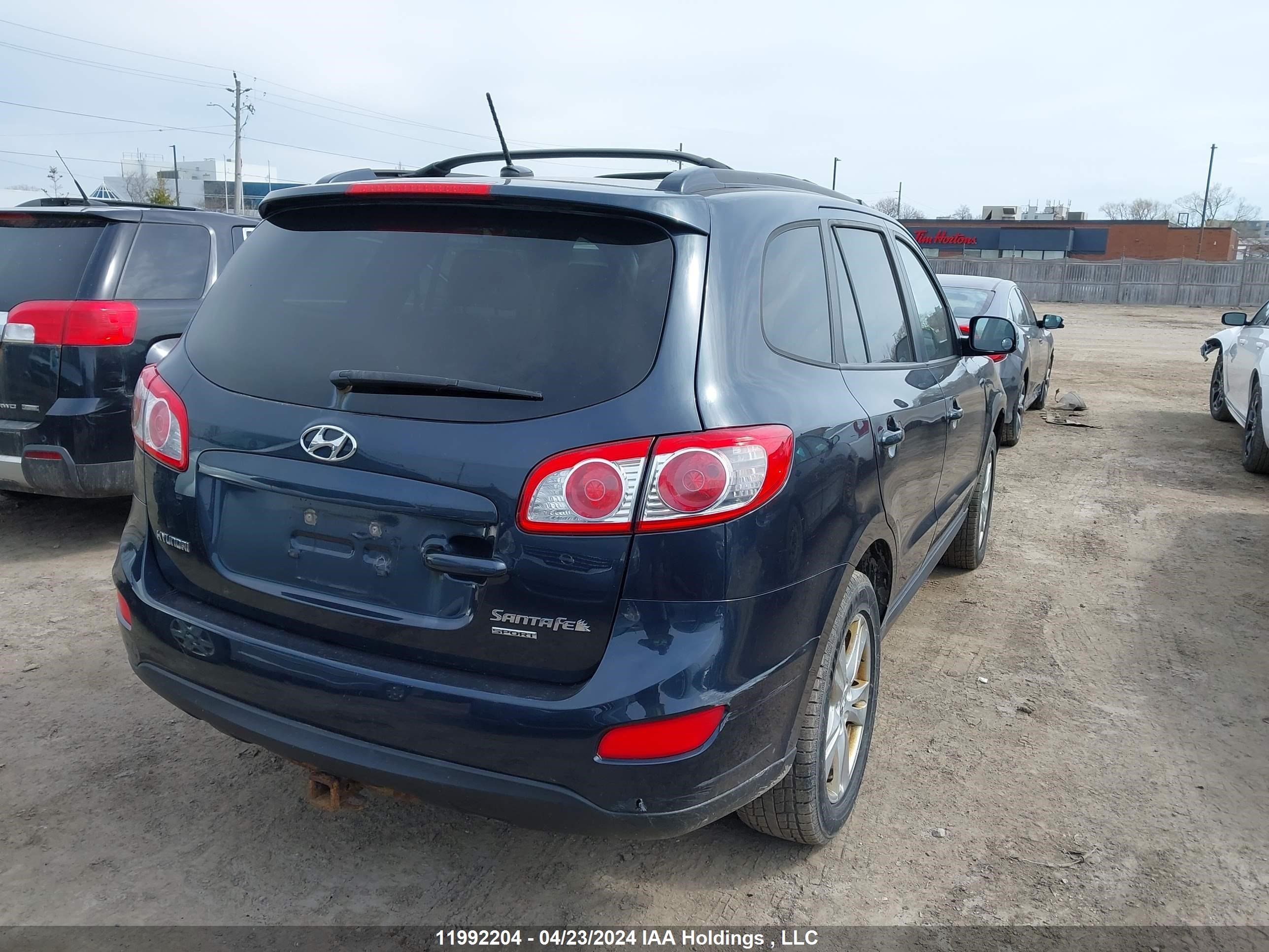 Photo 3 VIN: 5XYZG4AG5BG037984 - HYUNDAI SANTA FE 