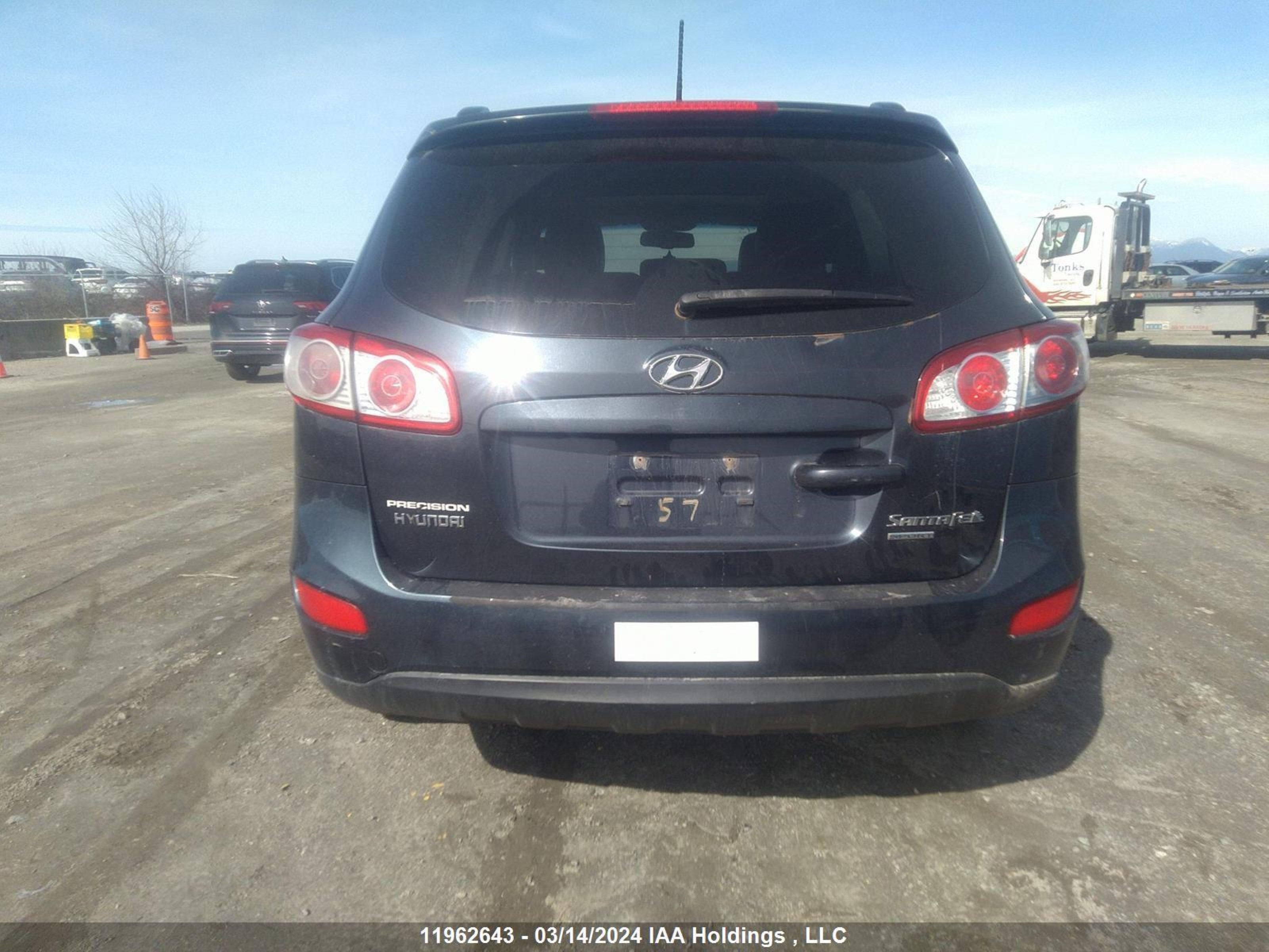 Photo 15 VIN: 5XYZG4AG6BG024130 - HYUNDAI SANTA FE 