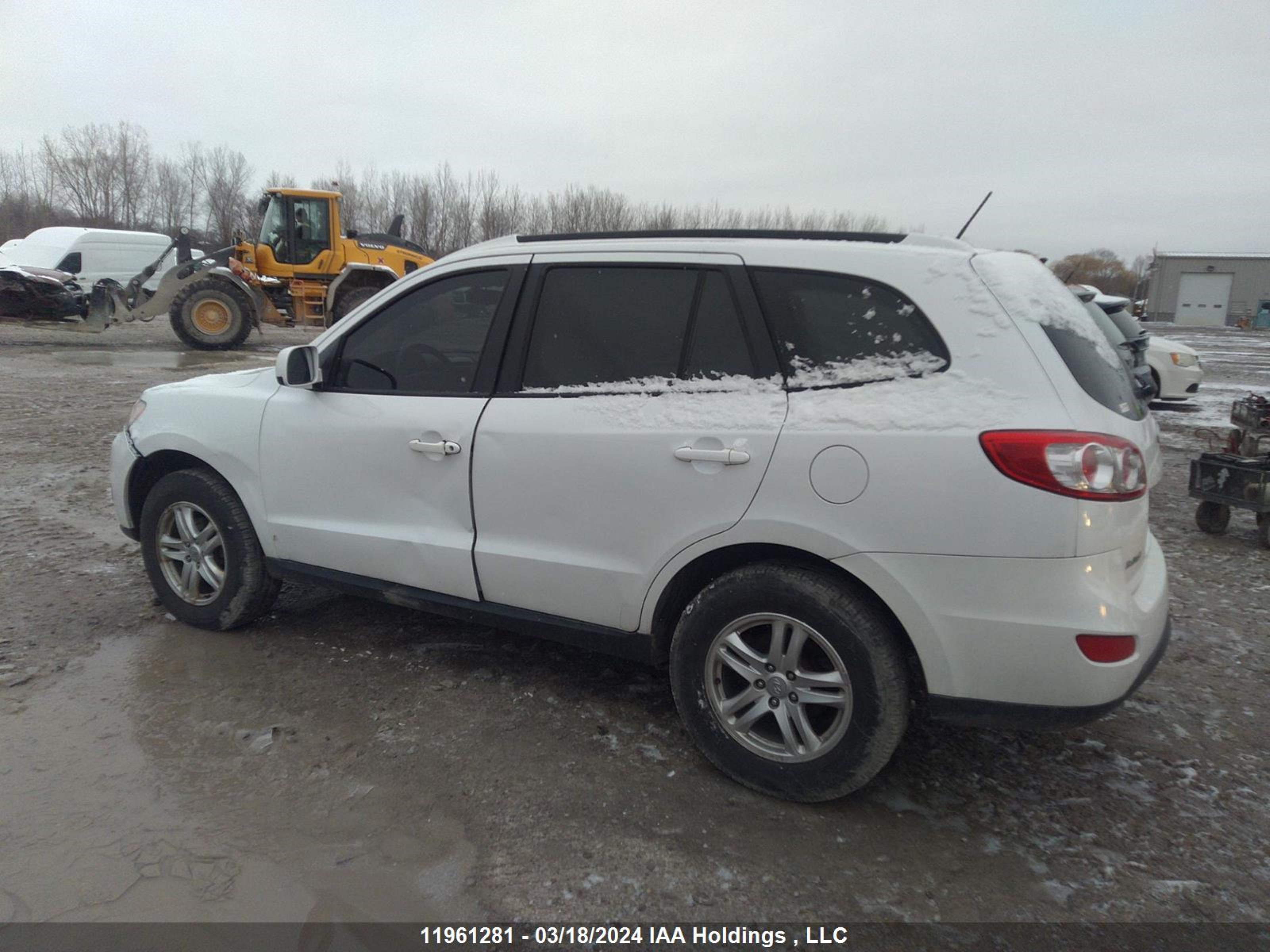 Photo 13 VIN: 5XYZG4AG7BG024444 - HYUNDAI SANTA FE 