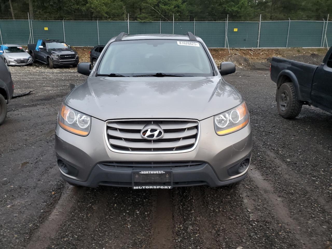 Photo 4 VIN: 5XYZGDAB2BG069683 - HYUNDAI SANTA FE 