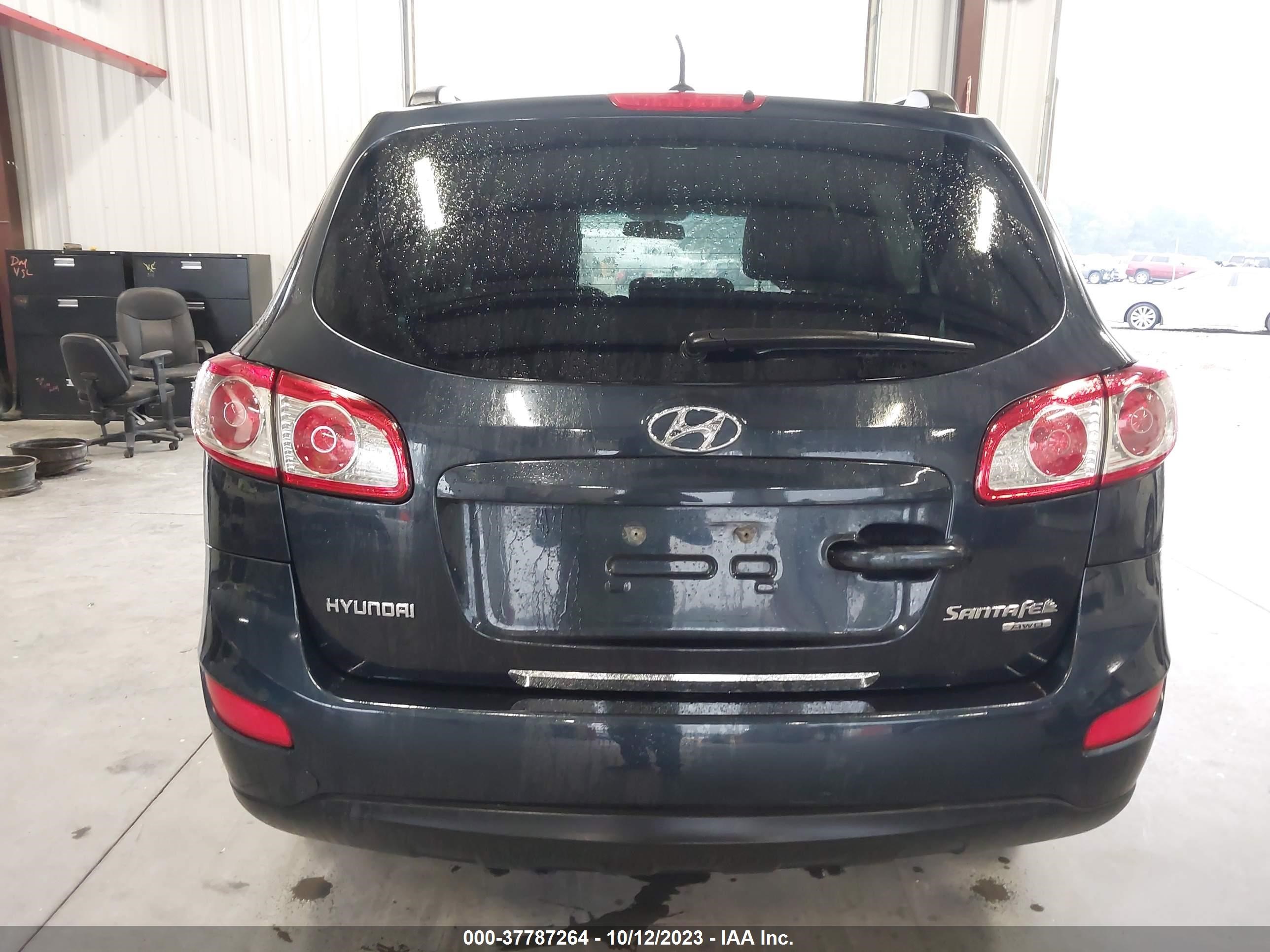 Photo 15 VIN: 5XYZGDAB4BG016421 - HYUNDAI SANTA FE 