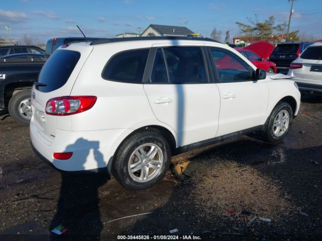 Photo 3 VIN: 5XYZGDAB7CG099943 - HYUNDAI SANTA FE 