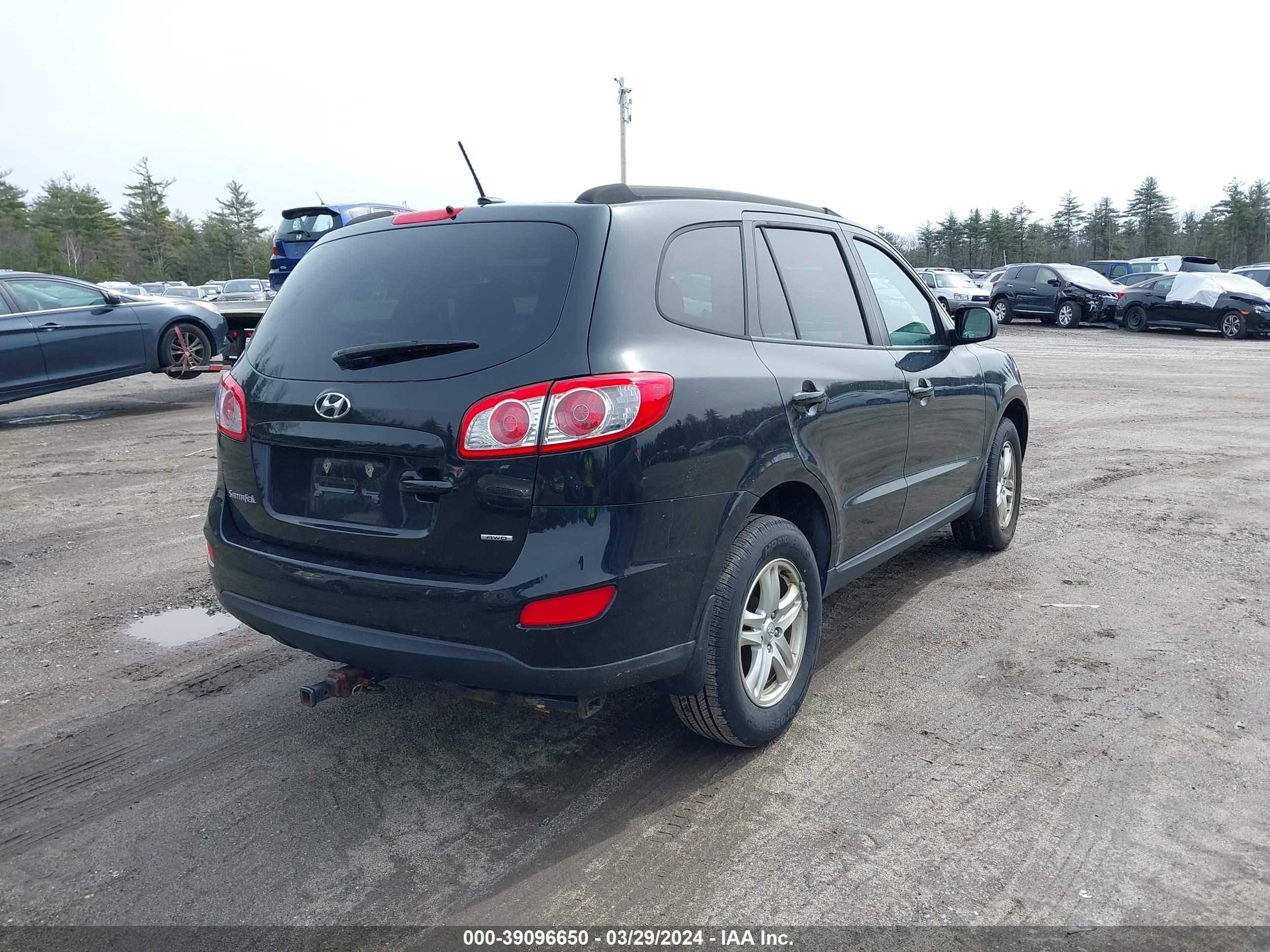 Photo 3 VIN: 5XYZGDAB8CG096369 - HYUNDAI SANTA FE 