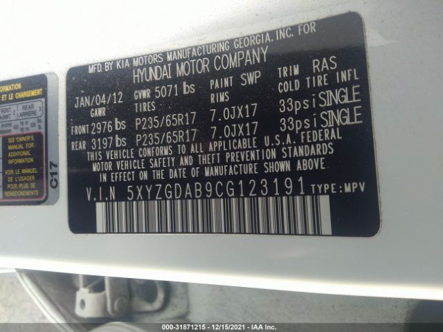 Photo 8 VIN: 5XYZGDAB9CG123191 - HYUNDAI SANTA FE 