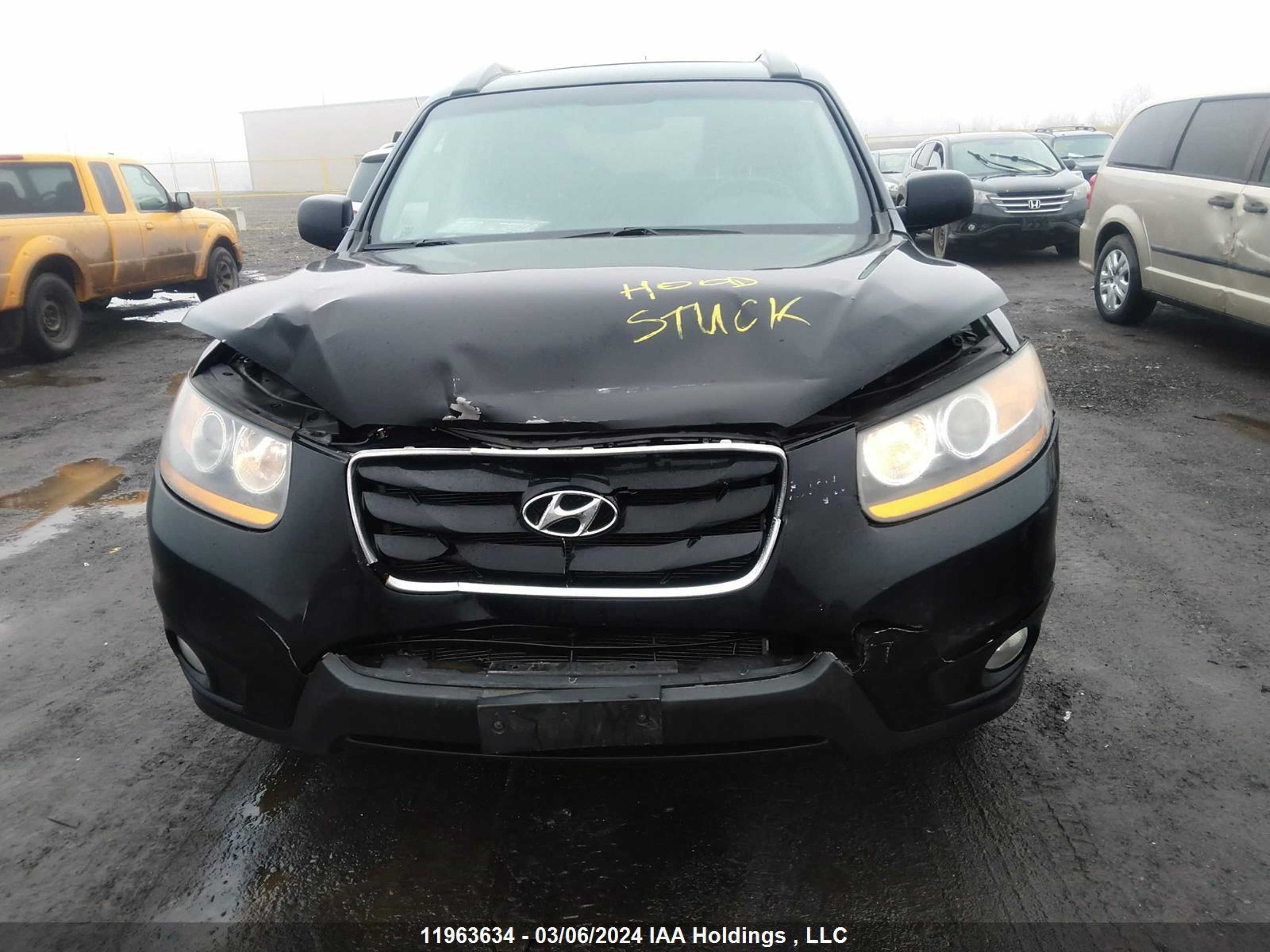 Photo 11 VIN: 5XYZGDAG2BG043760 - HYUNDAI SANTA FE 