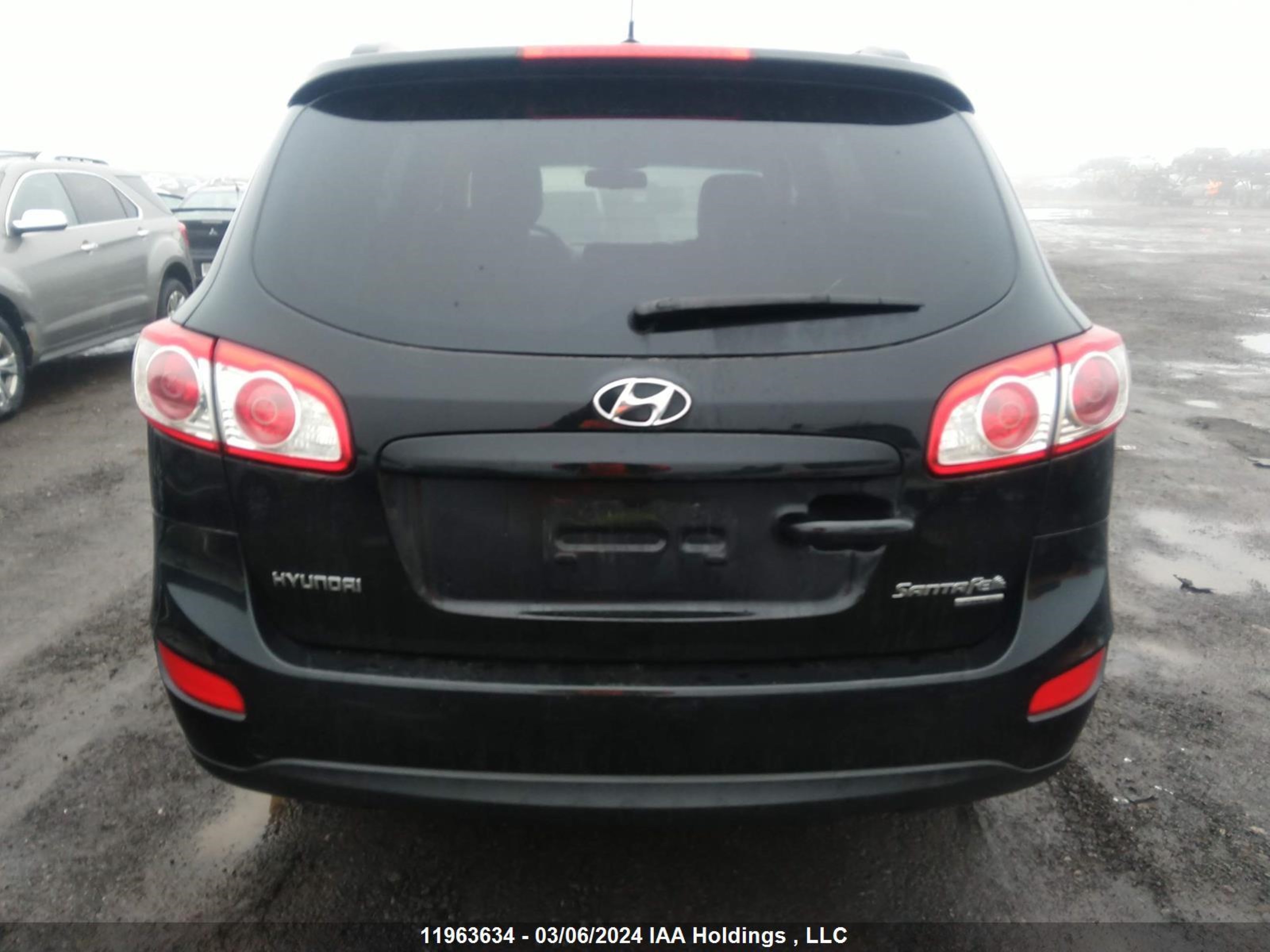 Photo 15 VIN: 5XYZGDAG2BG043760 - HYUNDAI SANTA FE 