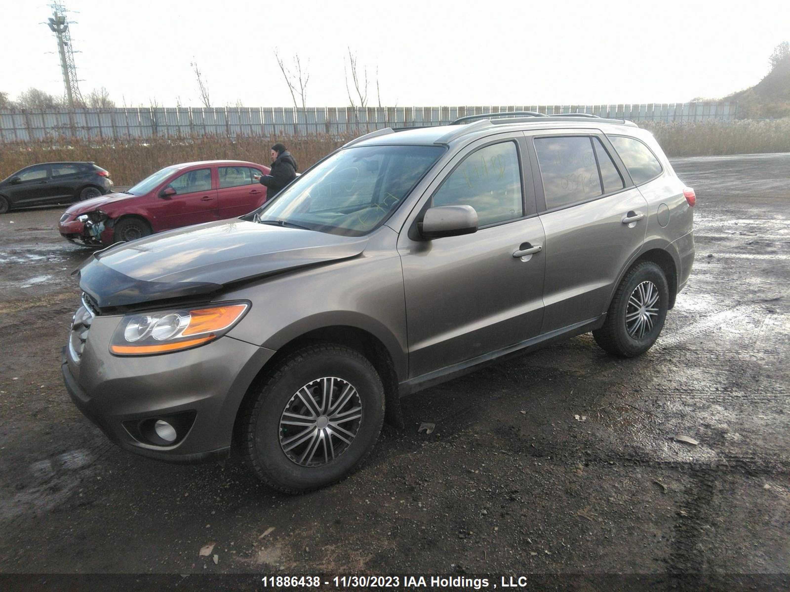 Photo 1 VIN: 5XYZGDAGXBG053906 - HYUNDAI SANTA FE 