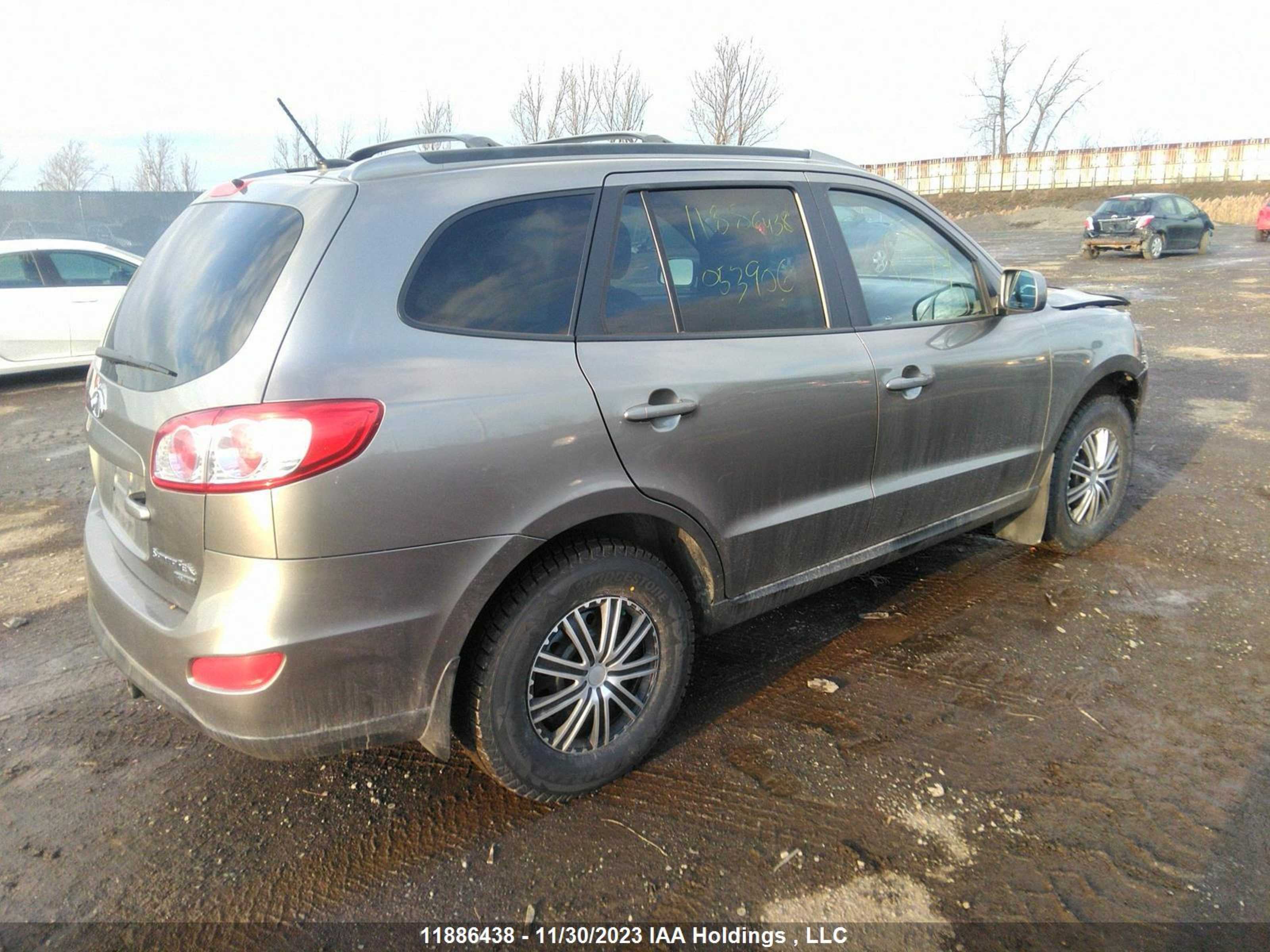 Photo 3 VIN: 5XYZGDAGXBG053906 - HYUNDAI SANTA FE 