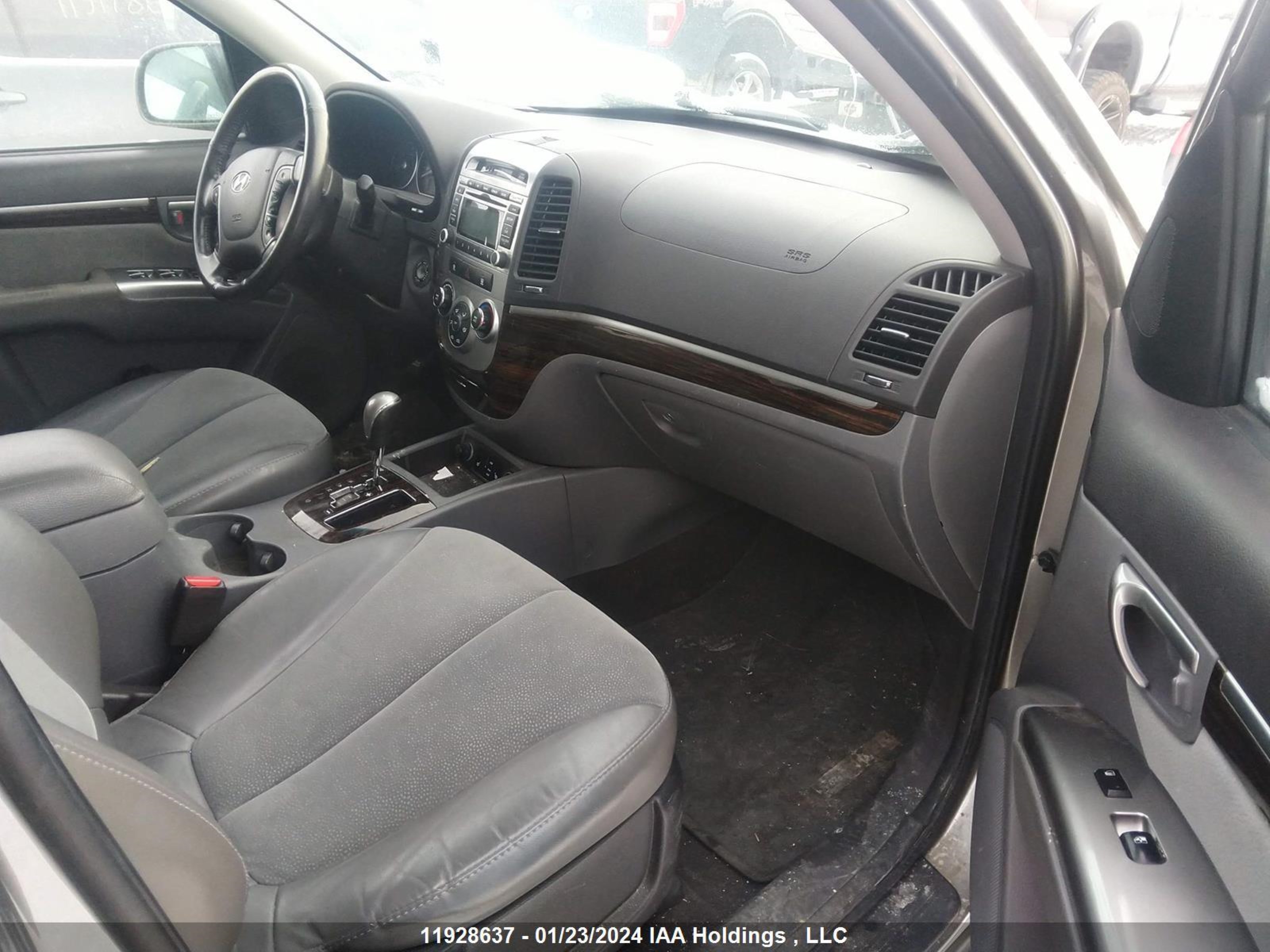 Photo 4 VIN: 5XYZGDAGXCG163114 - HYUNDAI SANTA FE 