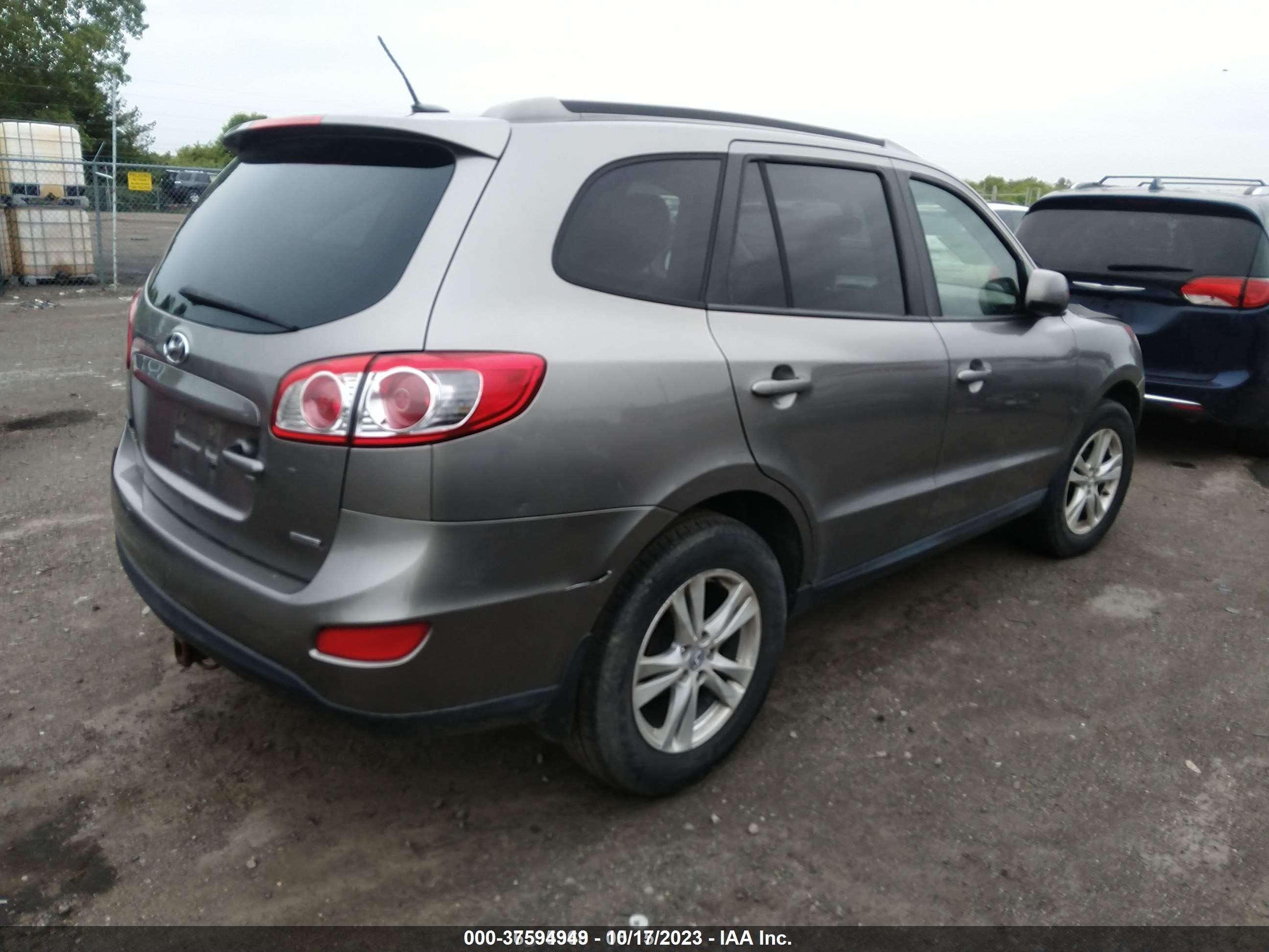 Photo 3 VIN: 5XYZHDAGXCG103296 - HYUNDAI SANTA FE 