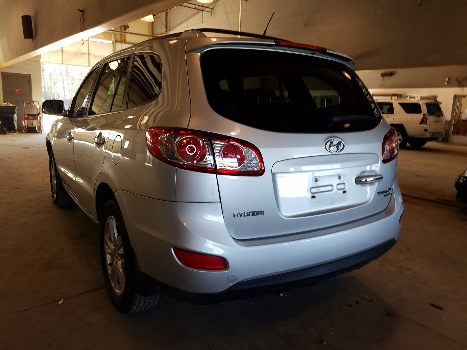 Photo 2 VIN: 5XYZK3AB6BG044004 - HYUNDAI SANTA FE L 