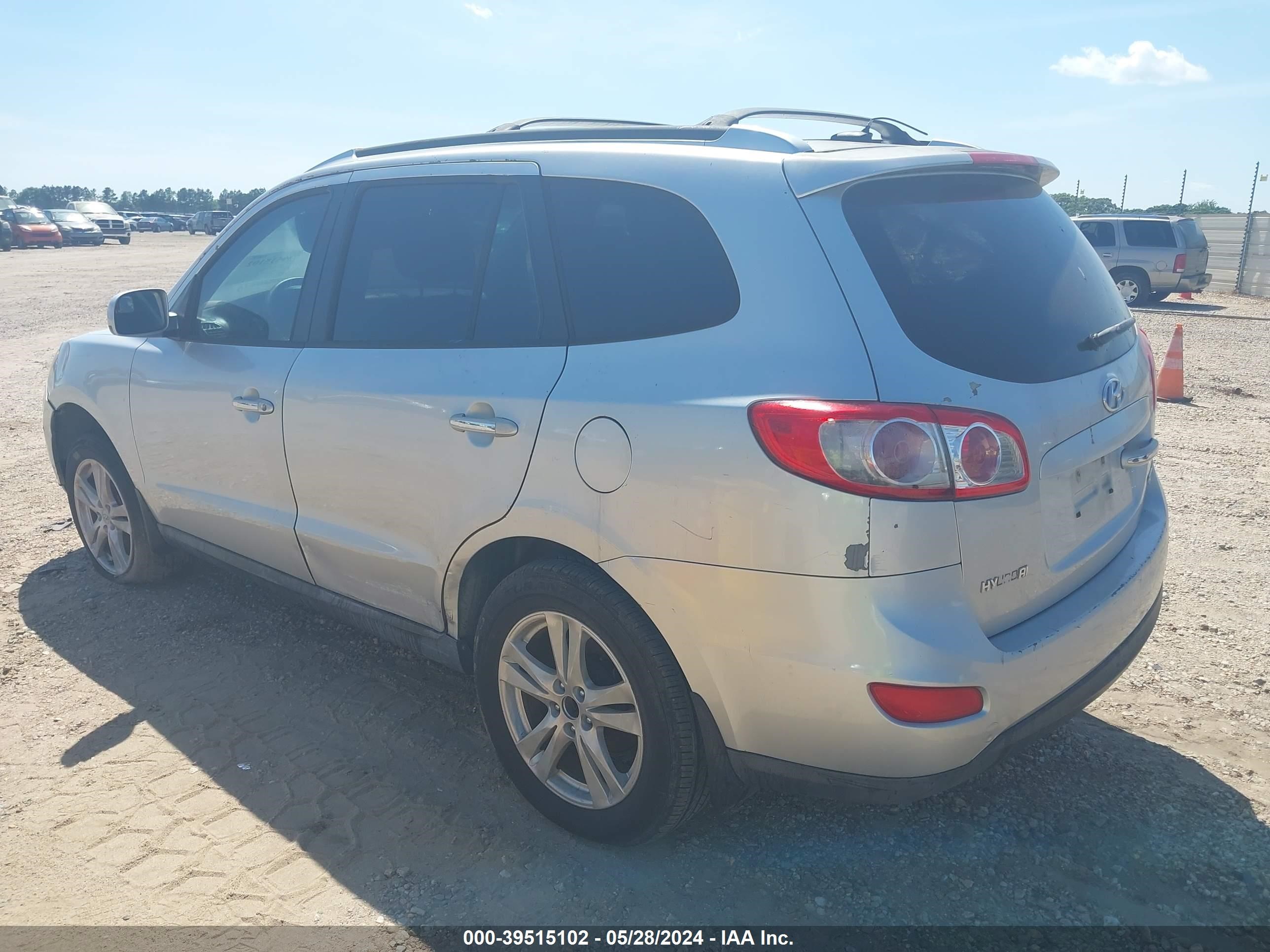 Photo 2 VIN: 5XYZK3AB9BG013068 - HYUNDAI SANTA FE 