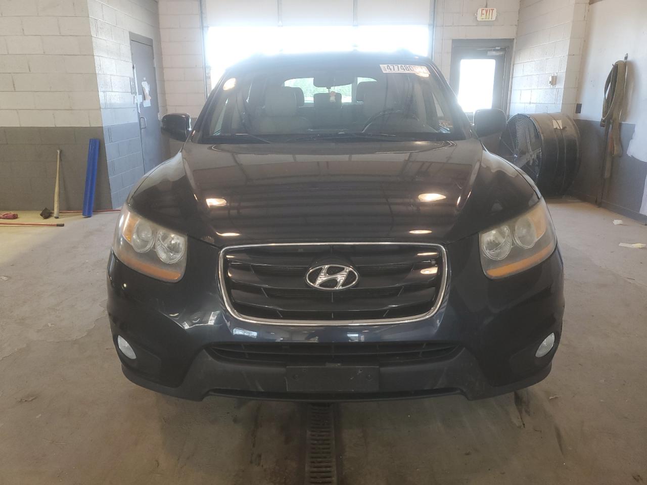 Photo 4 VIN: 5XYZKDAG5BG010184 - HYUNDAI SANTA FE 