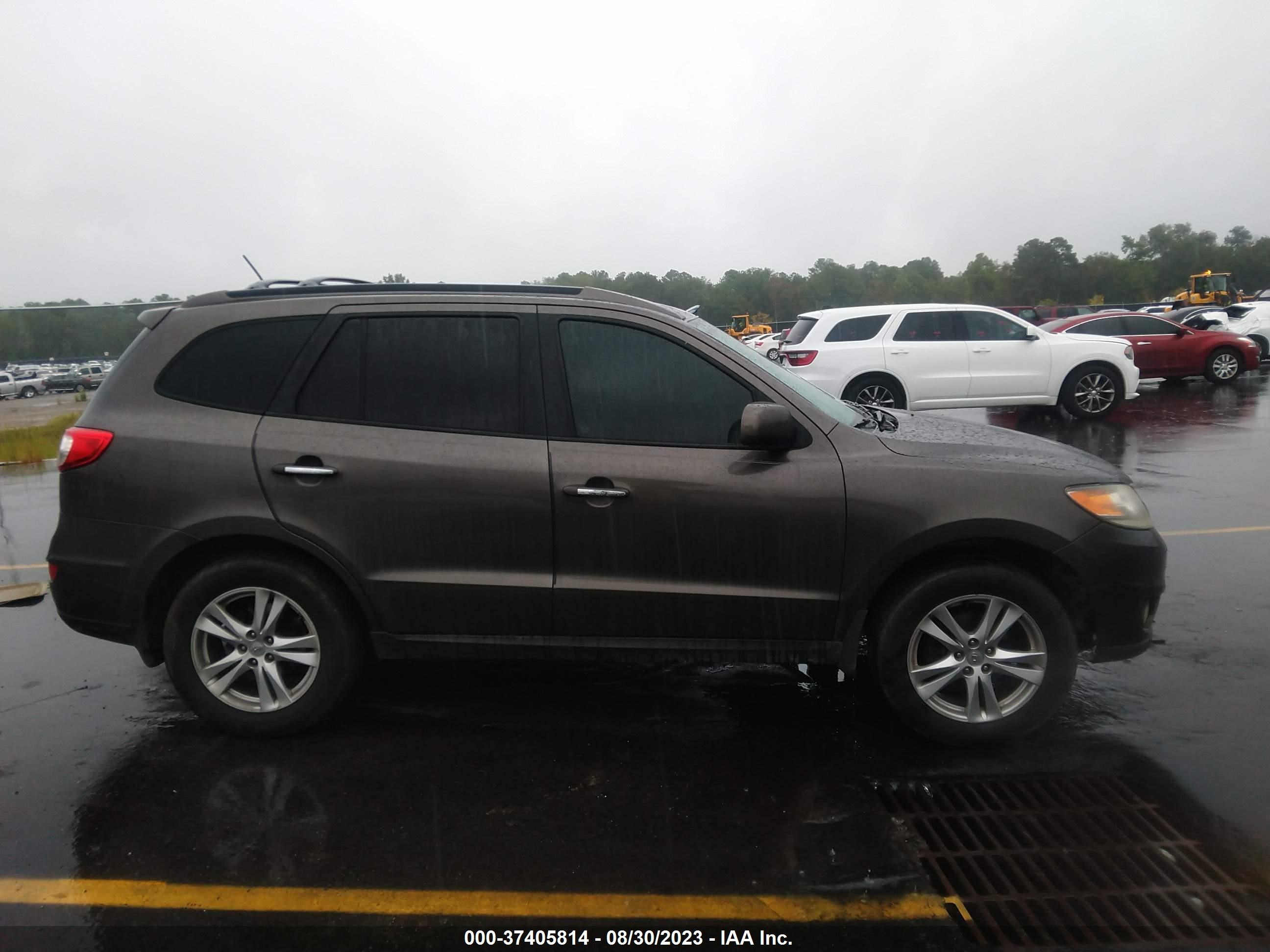 Photo 12 VIN: 5XYZKDAG5CG125594 - HYUNDAI SANTA FE 