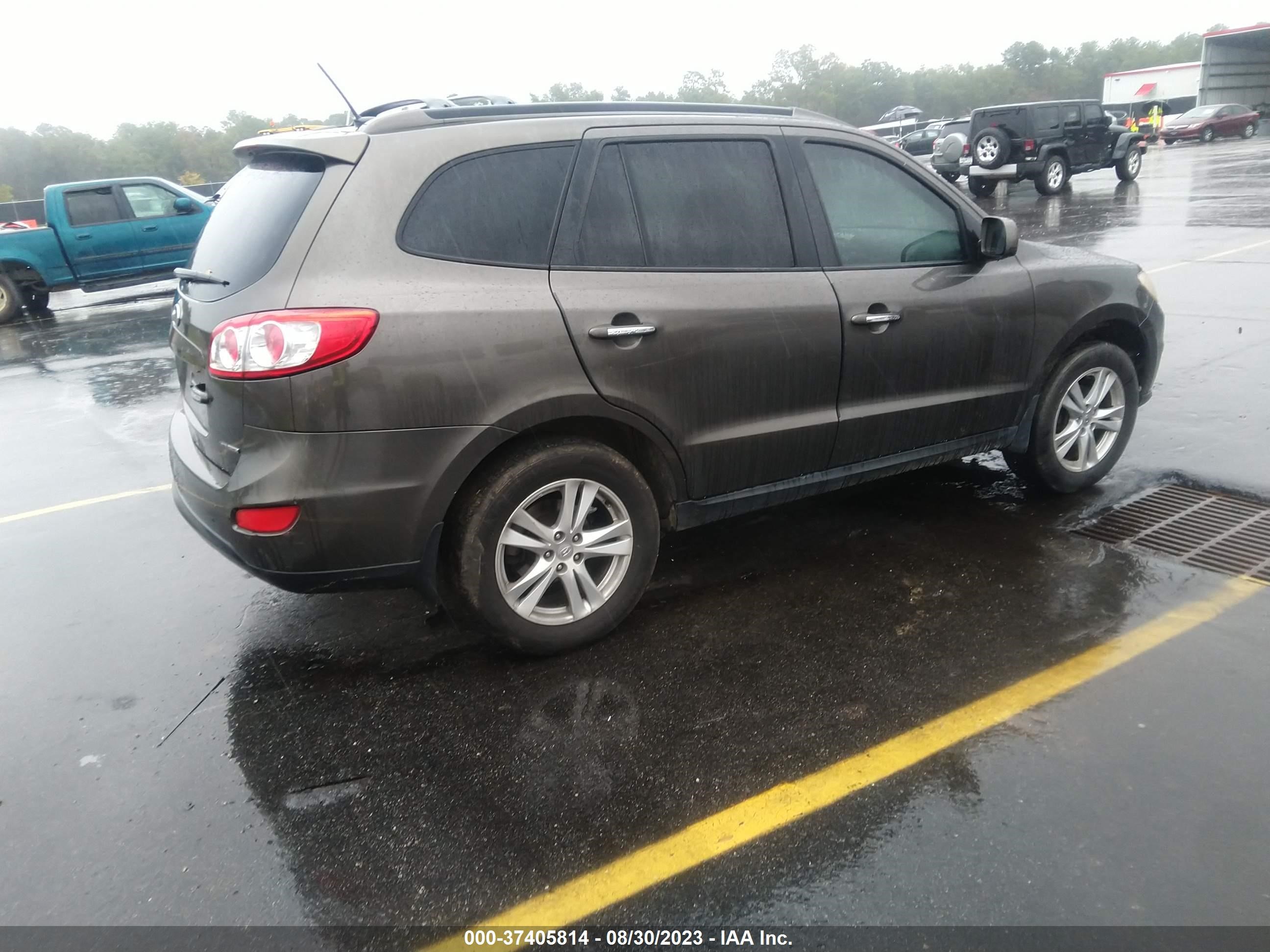 Photo 3 VIN: 5XYZKDAG5CG125594 - HYUNDAI SANTA FE 