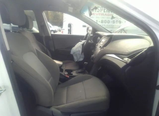 Photo 4 VIN: 5XYZT3LB0HG434633 - HYUNDAI SANTA FE SPORT 