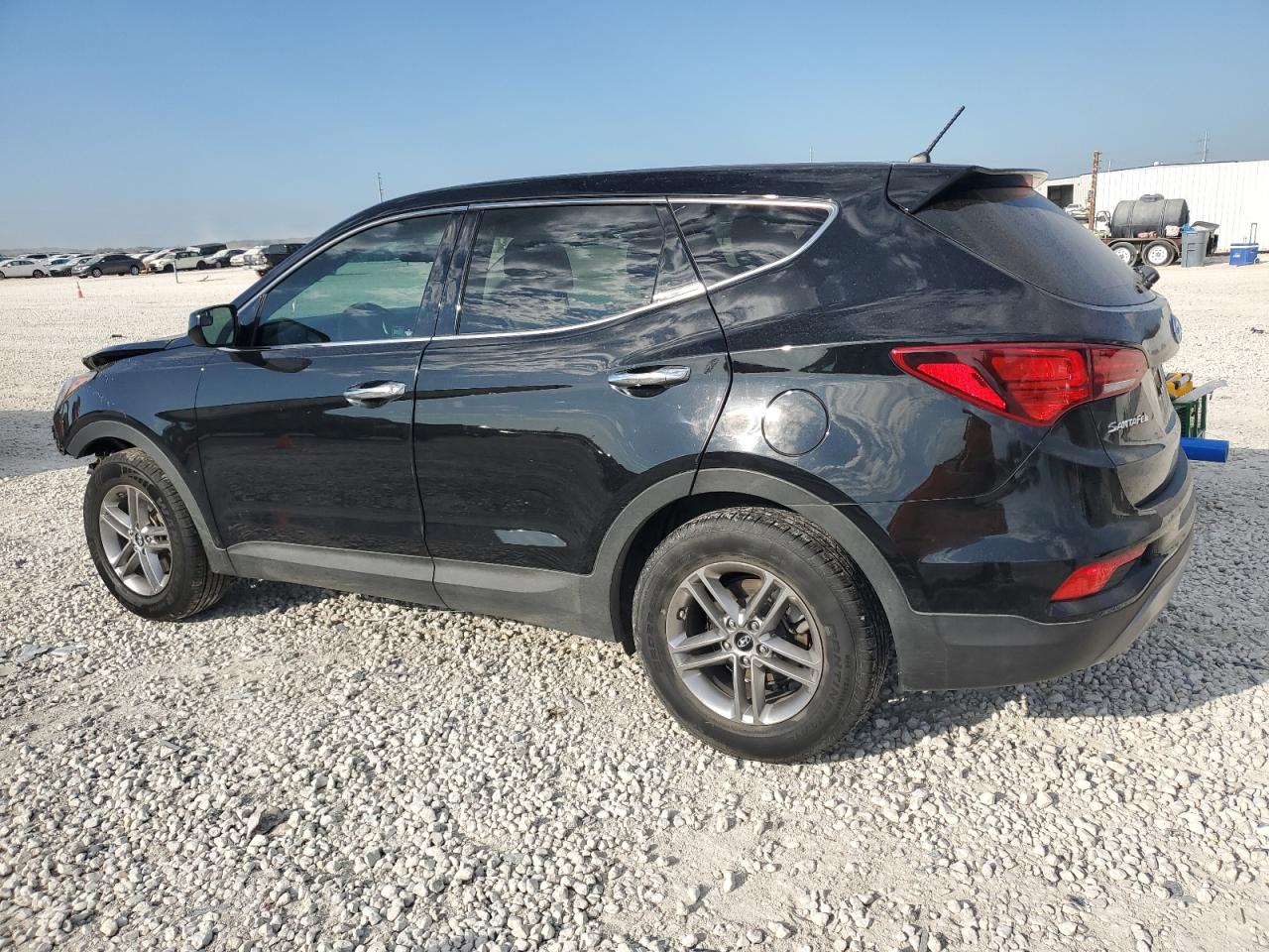 Photo 1 VIN: 5XYZT3LB0JG528551 - HYUNDAI SANTA FE 