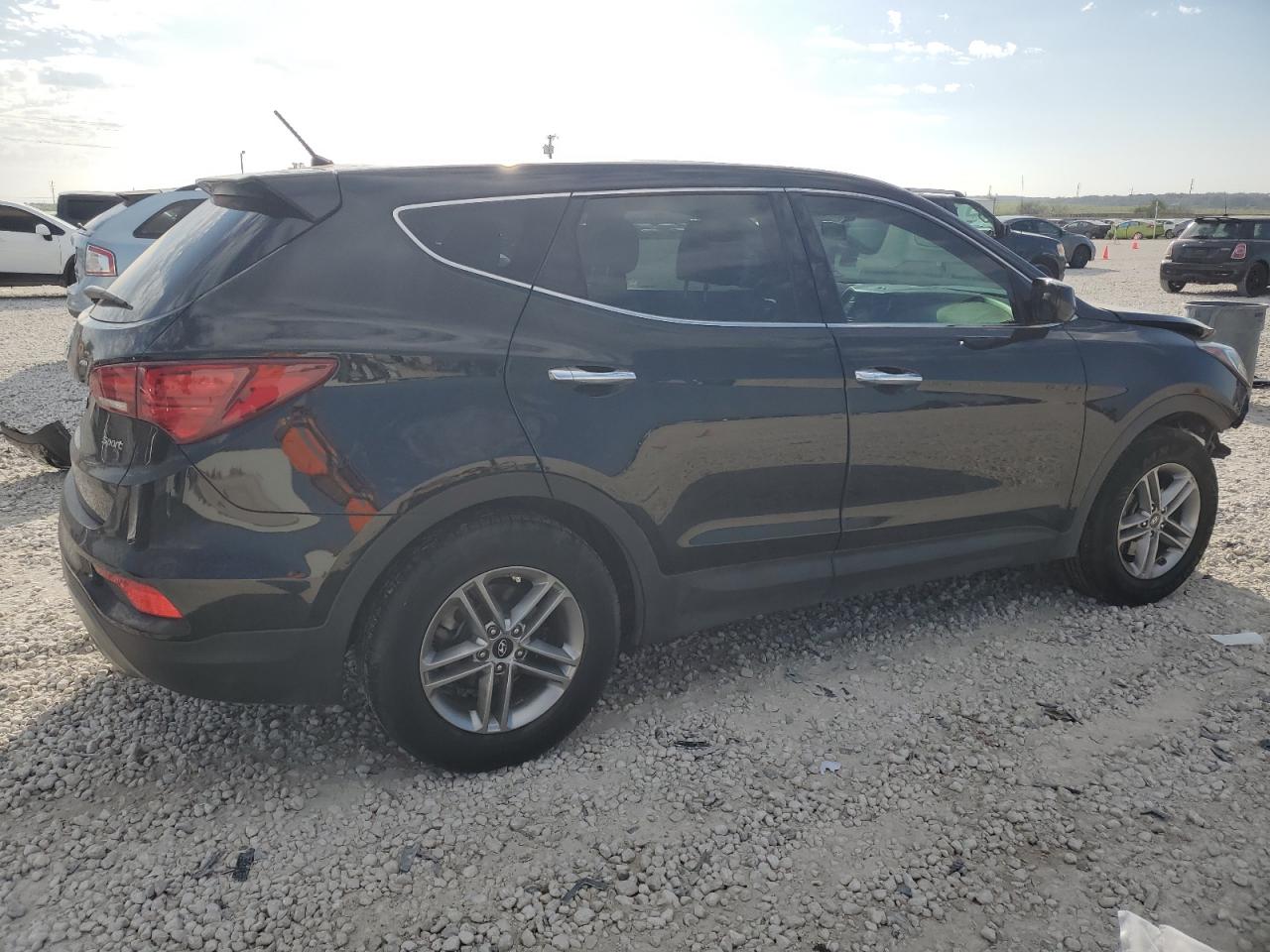 Photo 2 VIN: 5XYZT3LB0JG528551 - HYUNDAI SANTA FE 