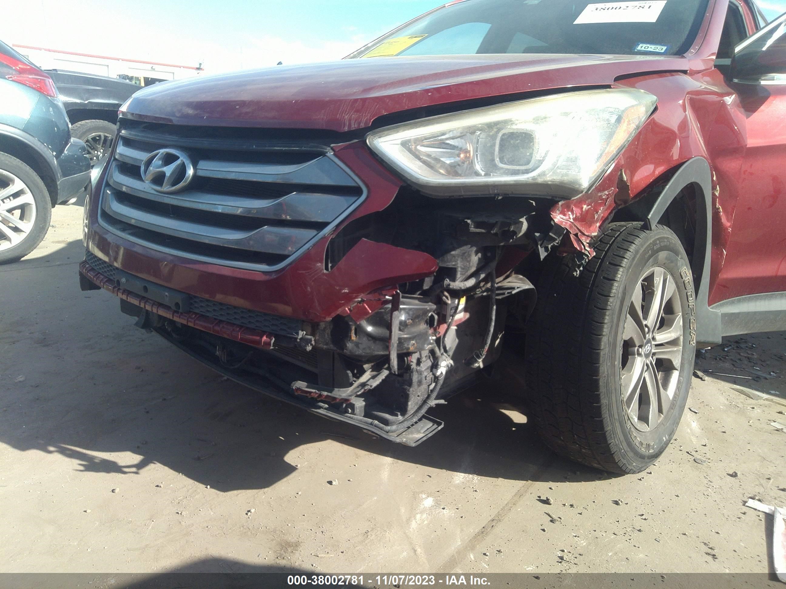 Photo 5 VIN: 5XYZT3LB1GG321661 - HYUNDAI SANTA FE 