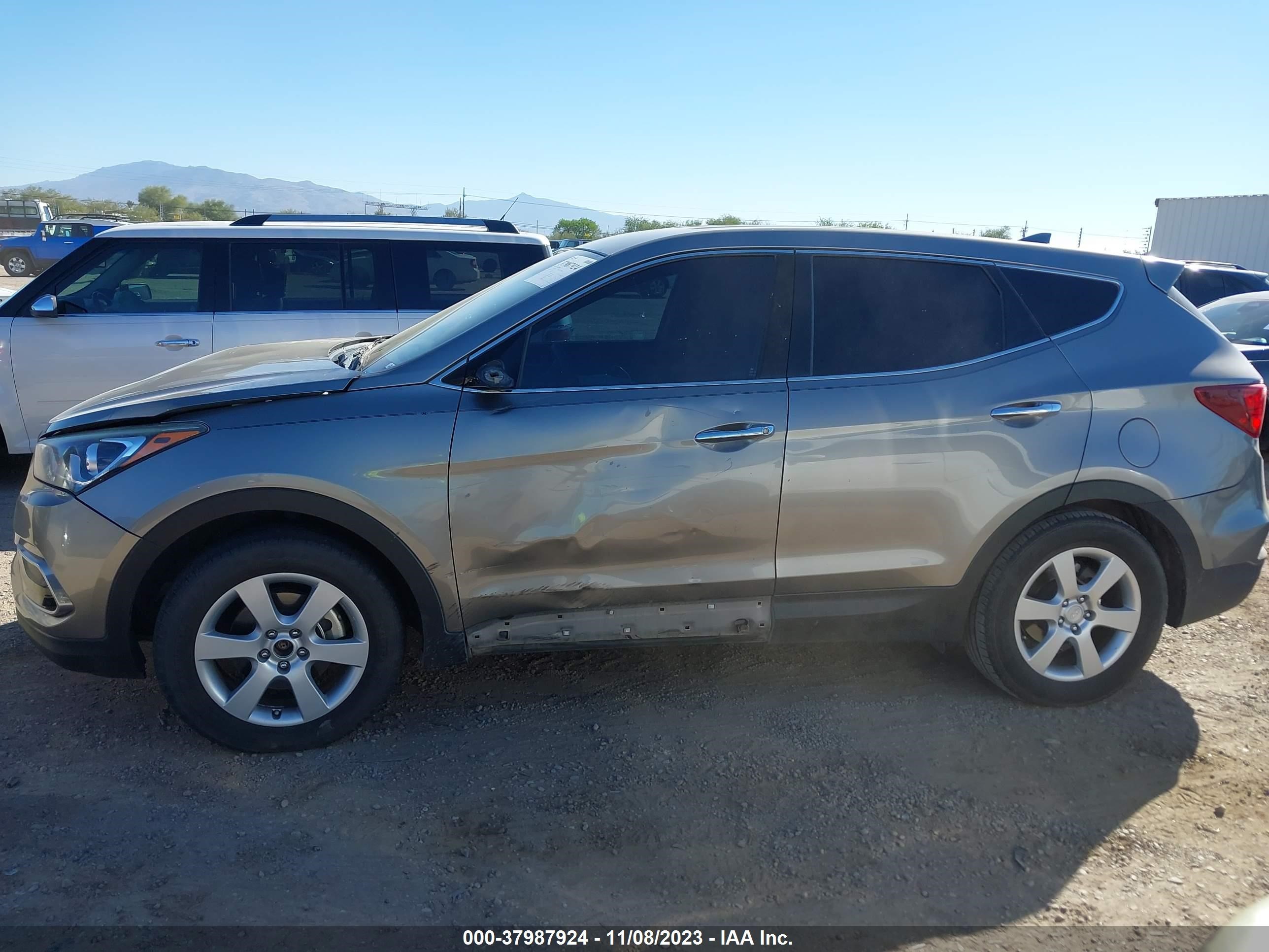 Photo 13 VIN: 5XYZT3LB1HG395258 - HYUNDAI SANTA FE 