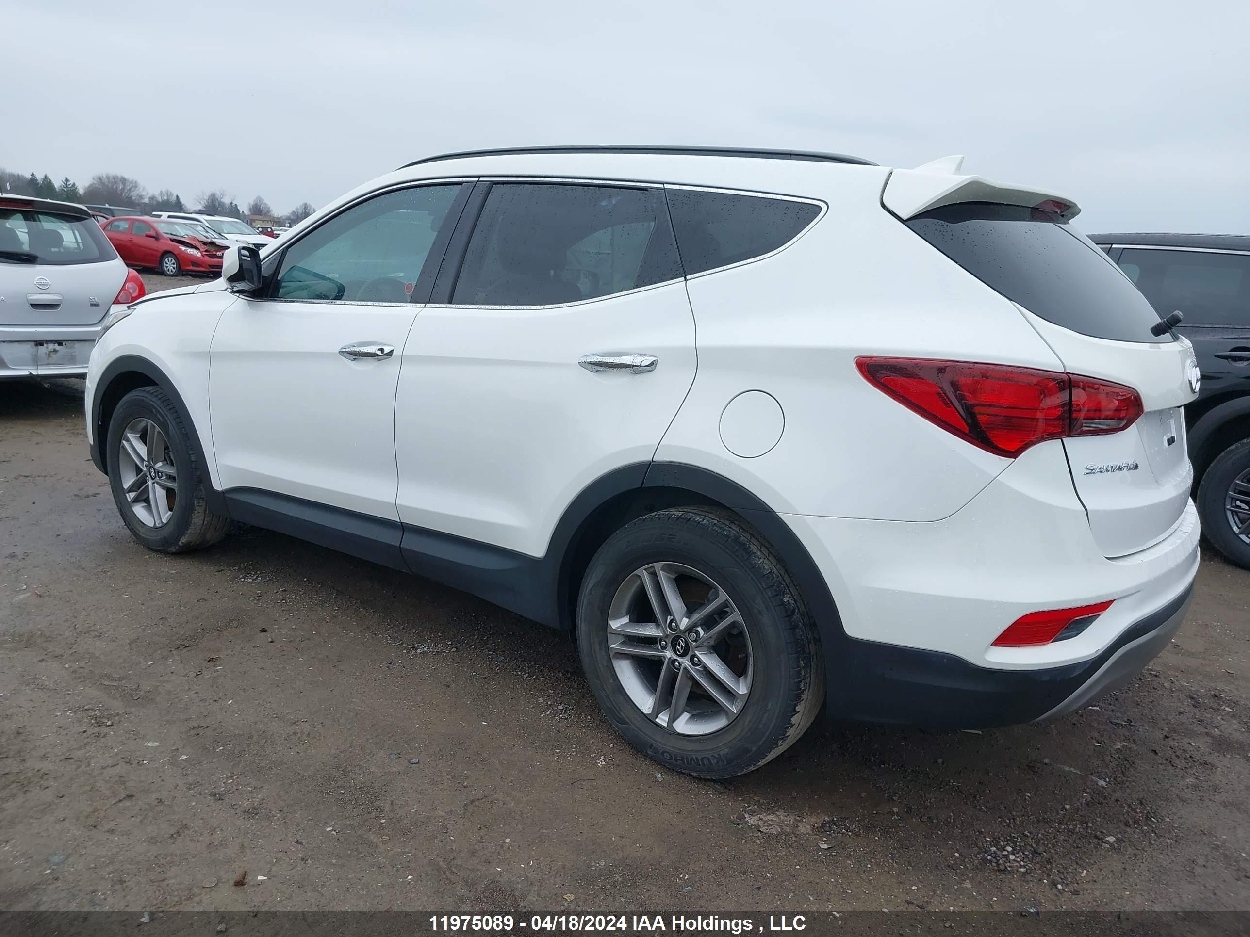 Photo 2 VIN: 5XYZT3LB1HG471058 - HYUNDAI SANTA FE 