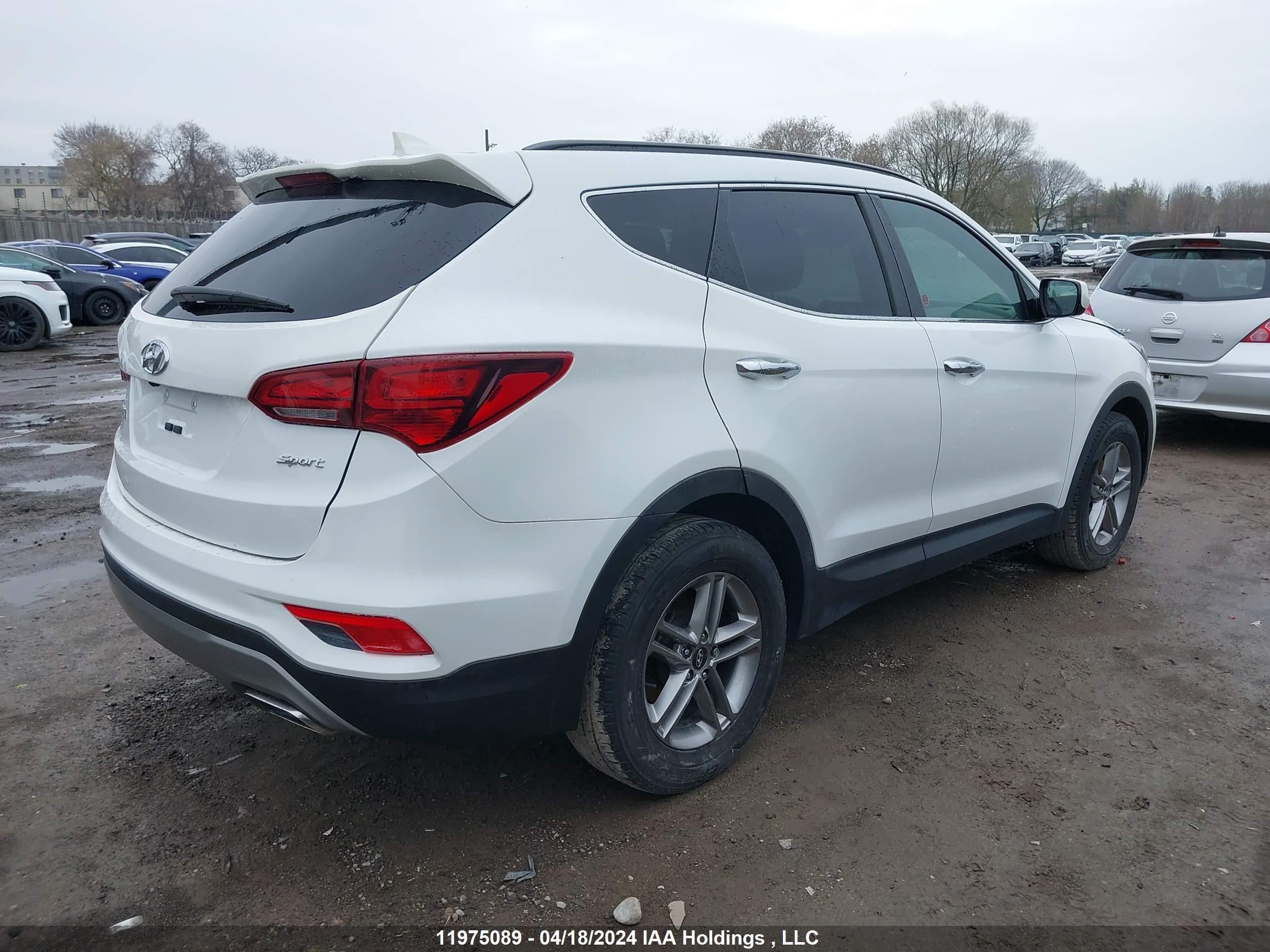 Photo 3 VIN: 5XYZT3LB1HG471058 - HYUNDAI SANTA FE 