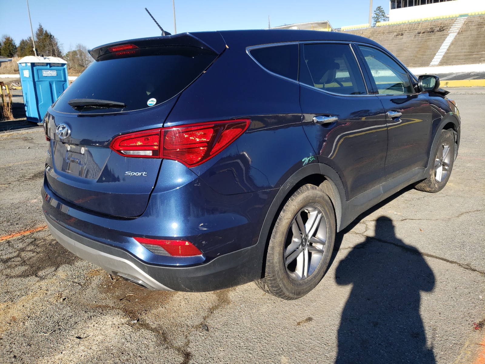 Photo 3 VIN: 5XYZT3LB1JG535556 - HYUNDAI SANTA FE S 