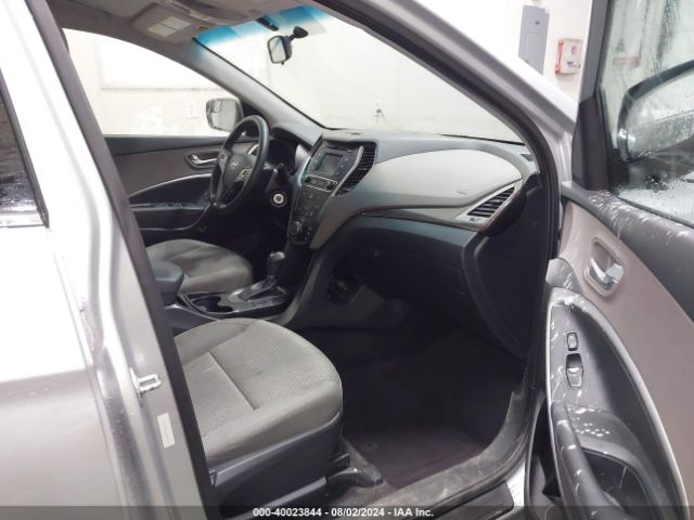 Photo 4 VIN: 5XYZT3LB2JG569568 - HYUNDAI SANTA FE SPORT 