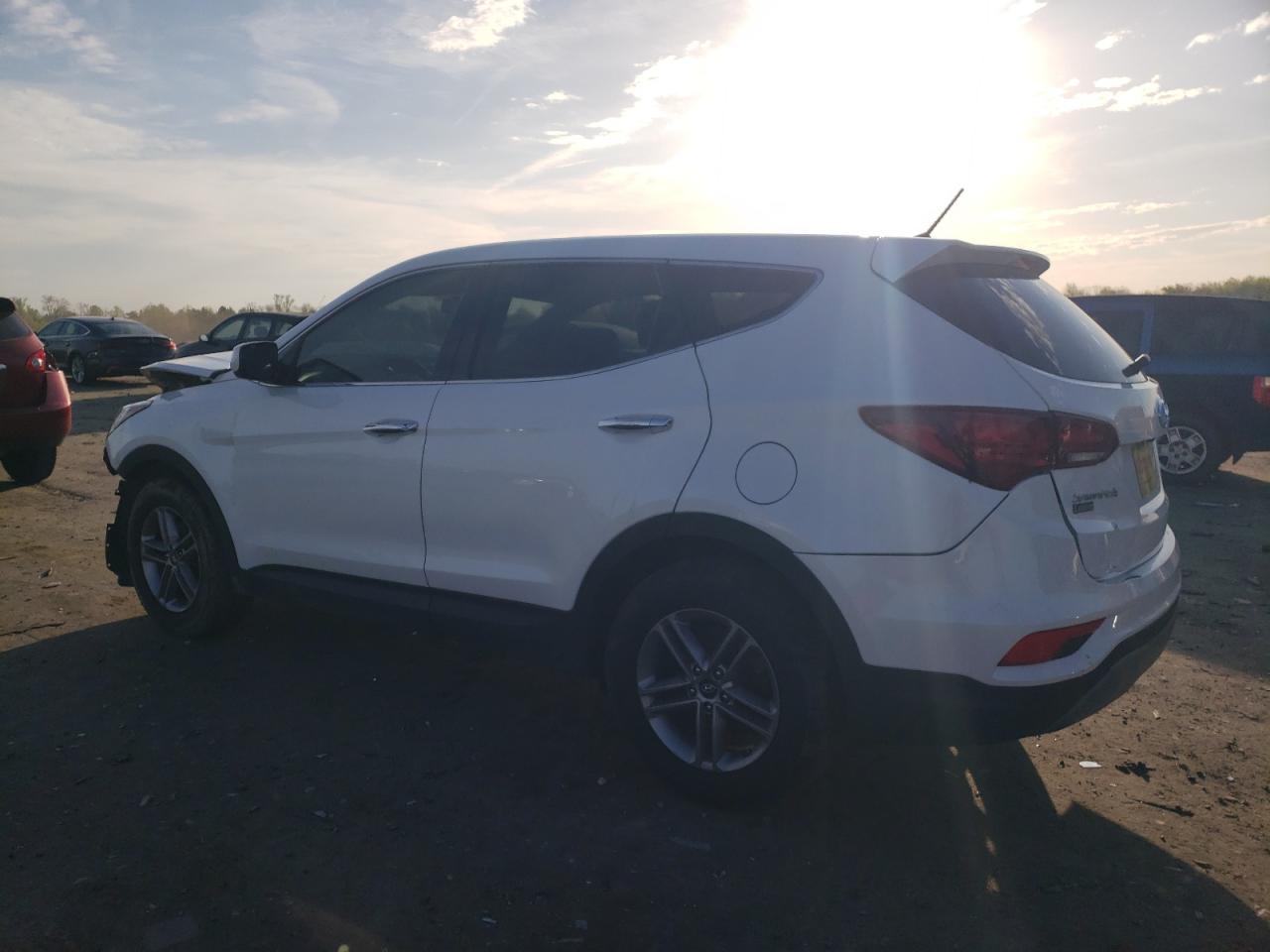 Photo 1 VIN: 5XYZT3LB2JG573412 - HYUNDAI SANTA FE 