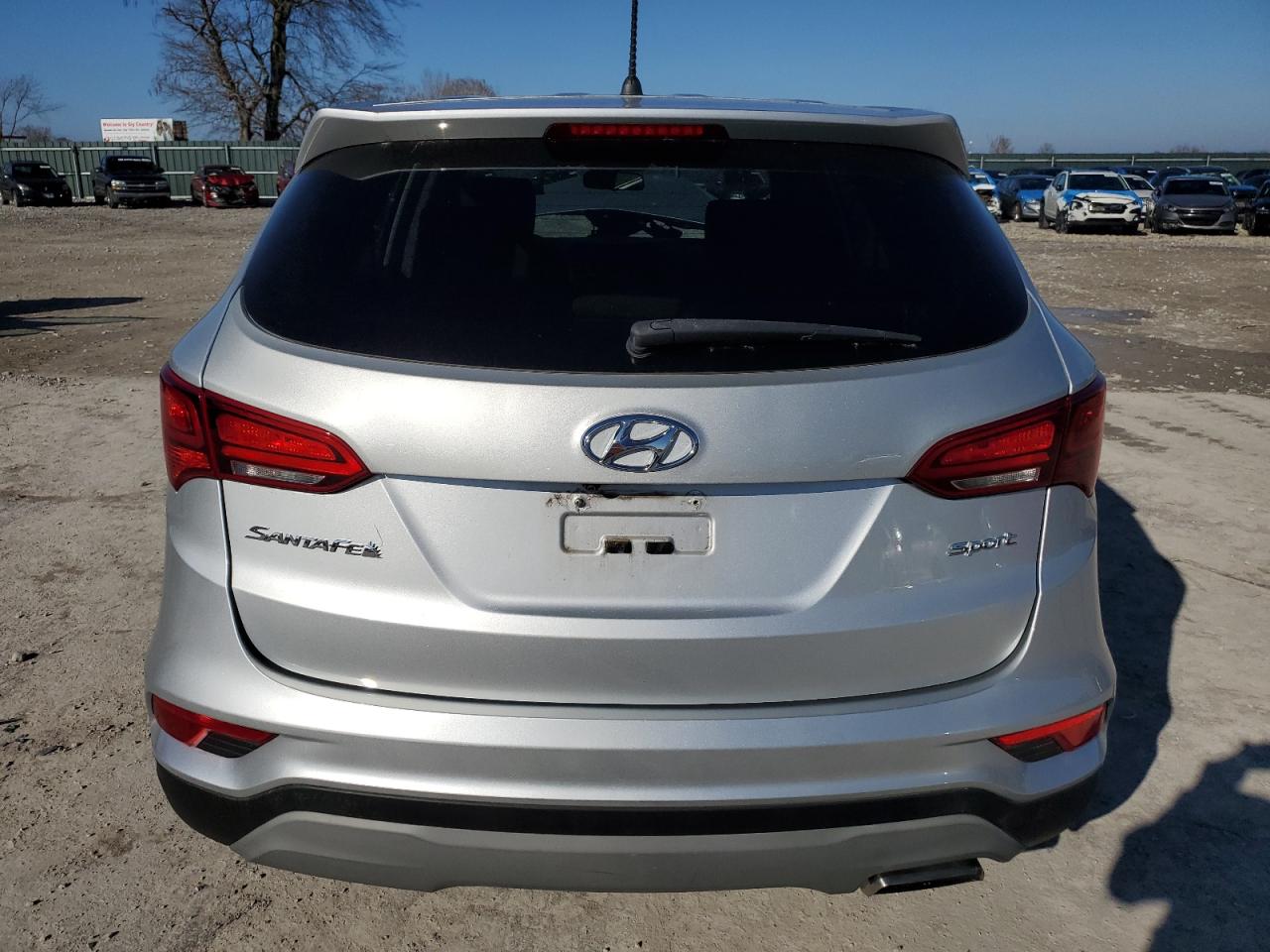 Photo 5 VIN: 5XYZT3LB3JG561057 - HYUNDAI SANTA FE 