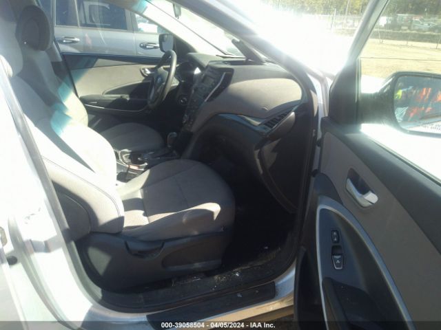 Photo 4 VIN: 5XYZT3LB6GG369995 - HYUNDAI SANTA FE SPORT 