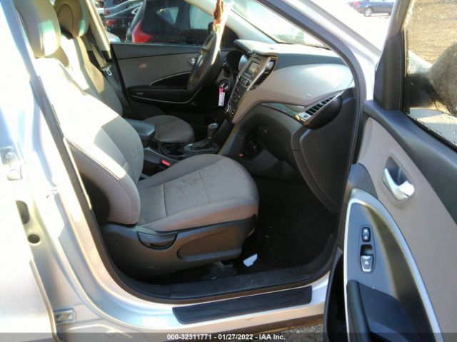 Photo 4 VIN: 5XYZT3LB6HG450772 - HYUNDAI SANTA FE SPORT 