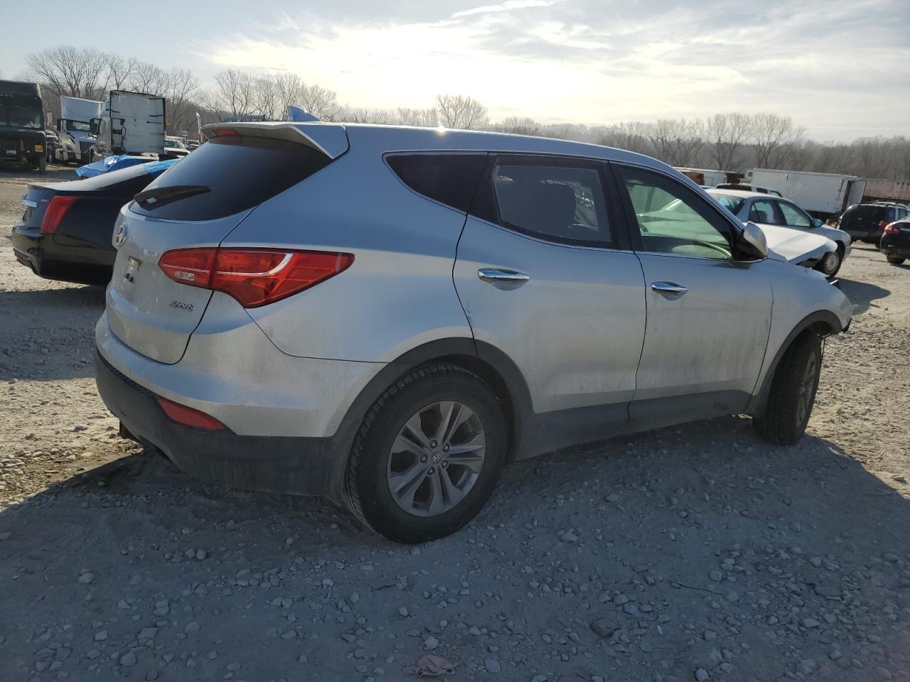 Photo 2 VIN: 5XYZT3LB7DG030321 - HYUNDAI SANTA FE 